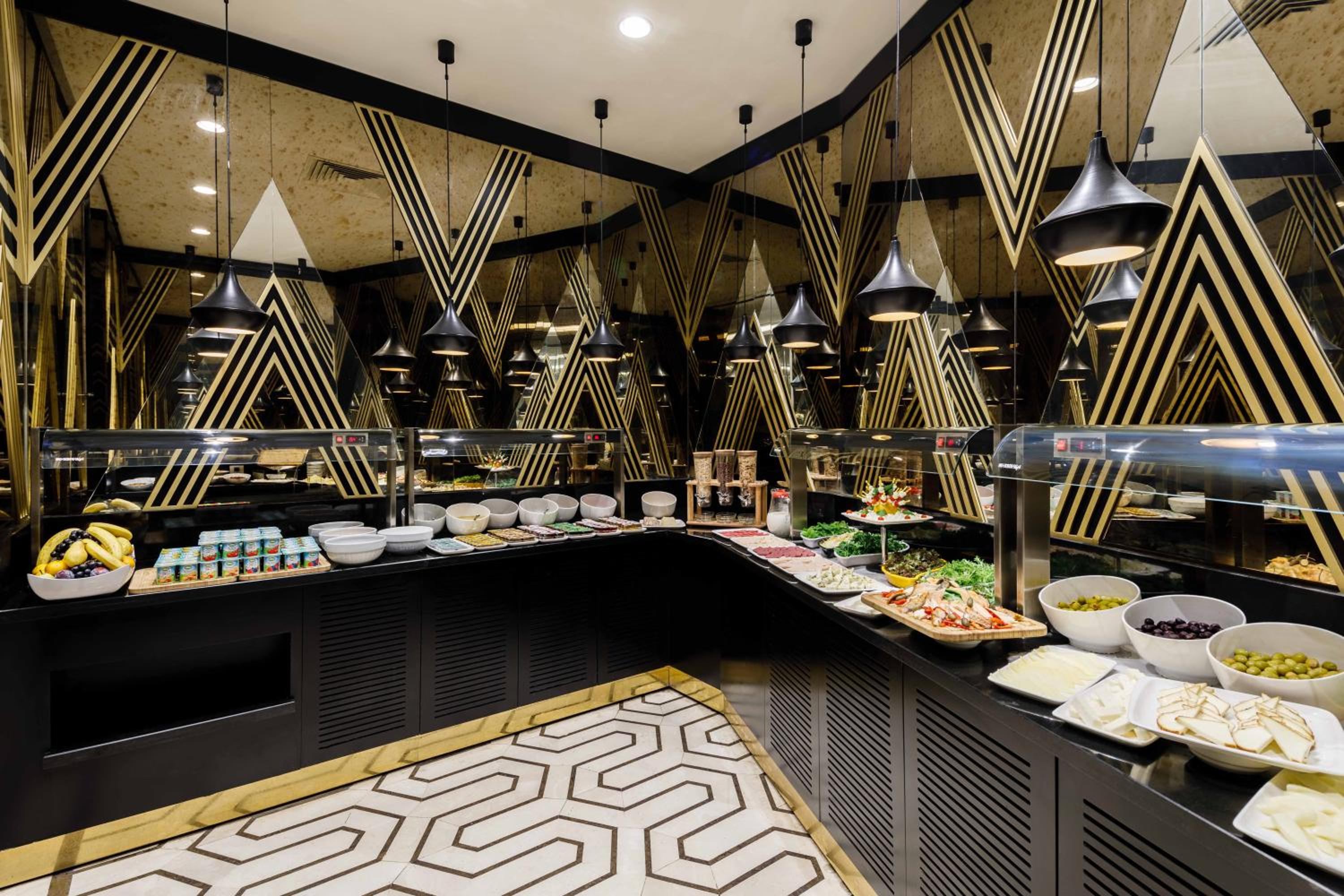 Ramada by Wyndham İstanbul Golden Horn - Image 45