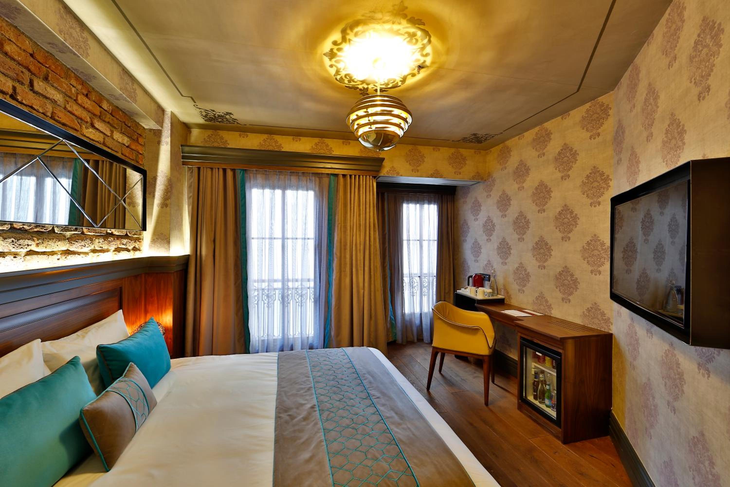 Sanat Boutique Otel Pera - Image 11