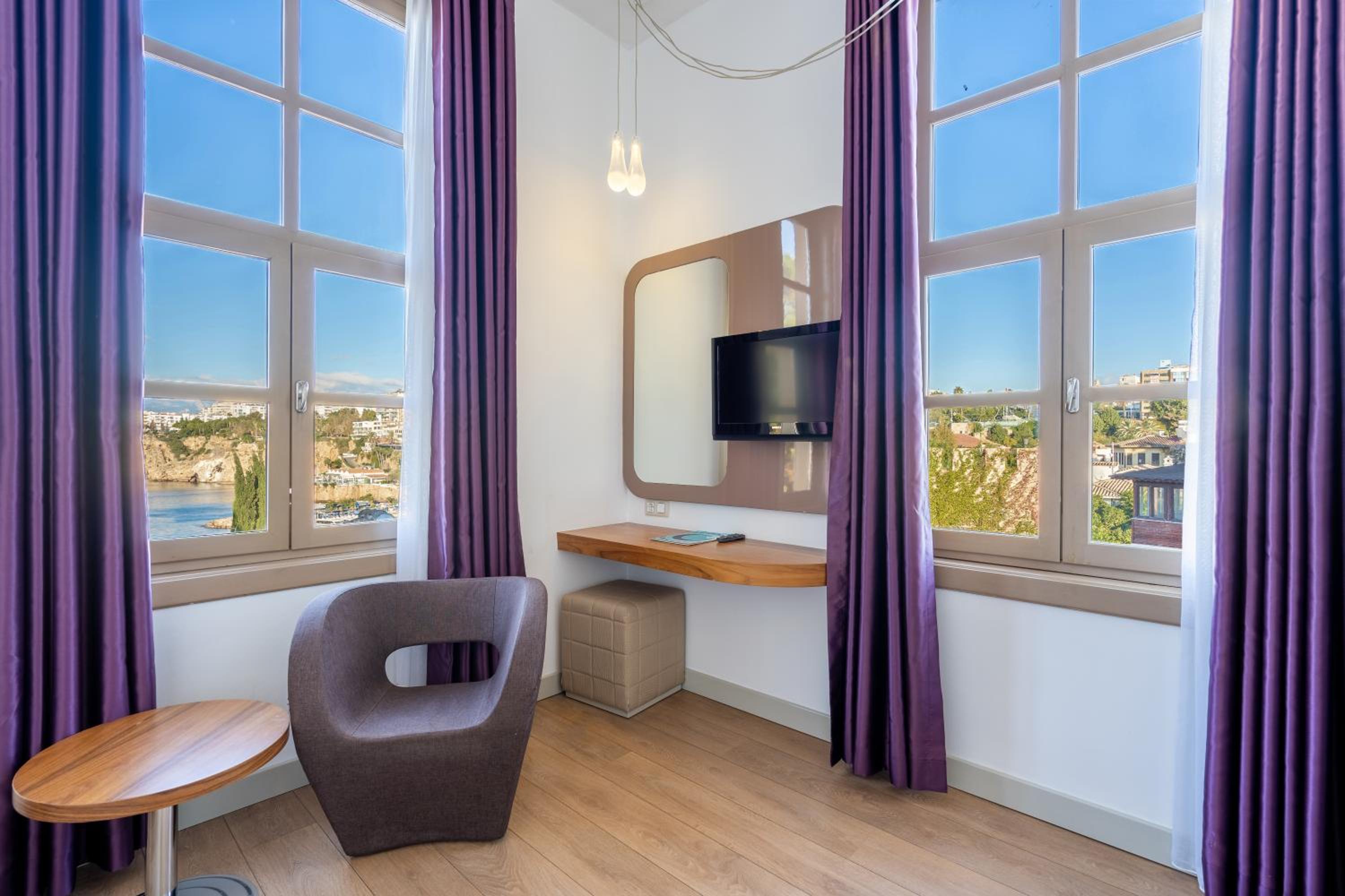 Puding Hotel - Image 35