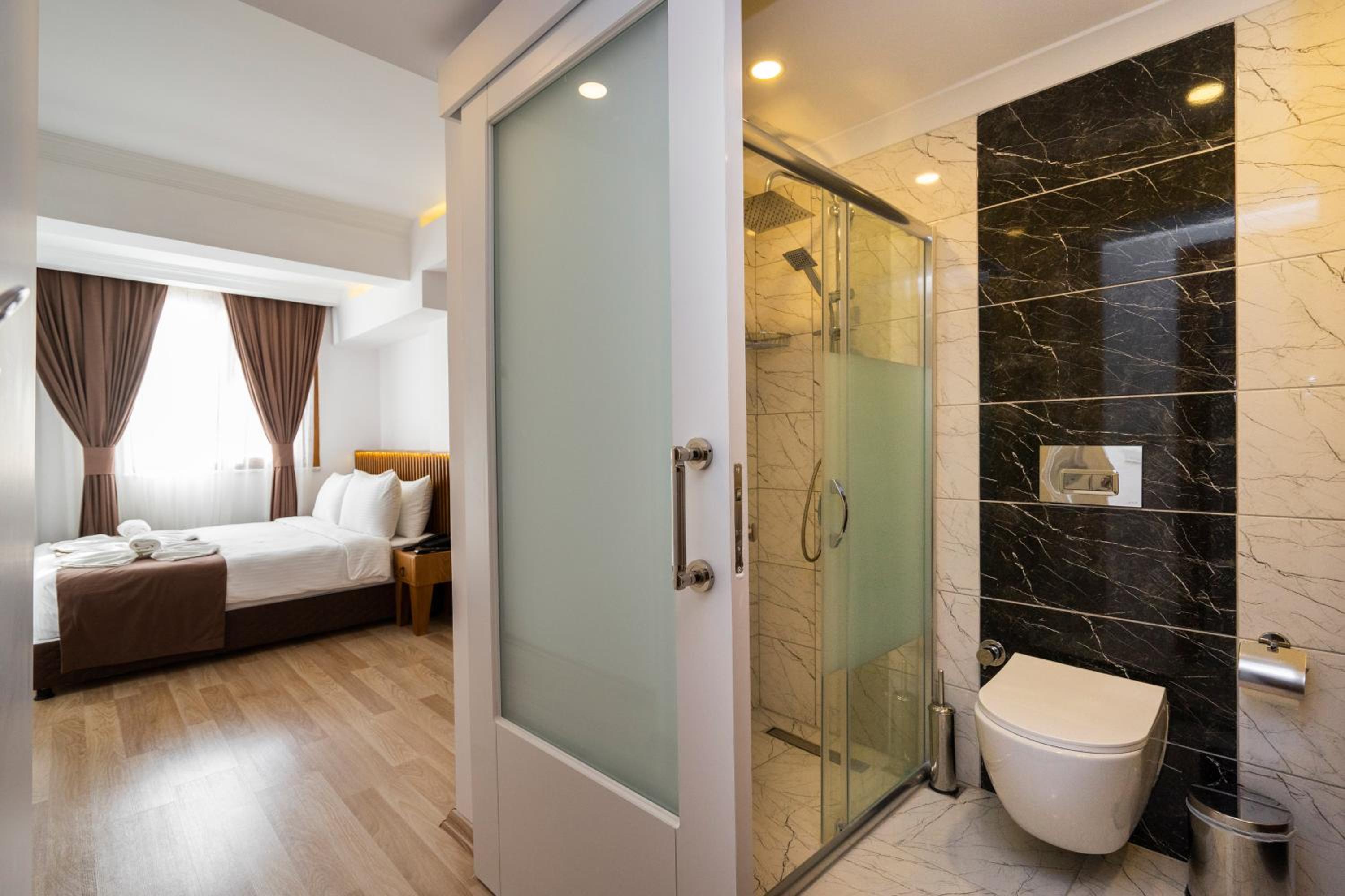 Castillo Rojo Otel İstanbul - Image 20