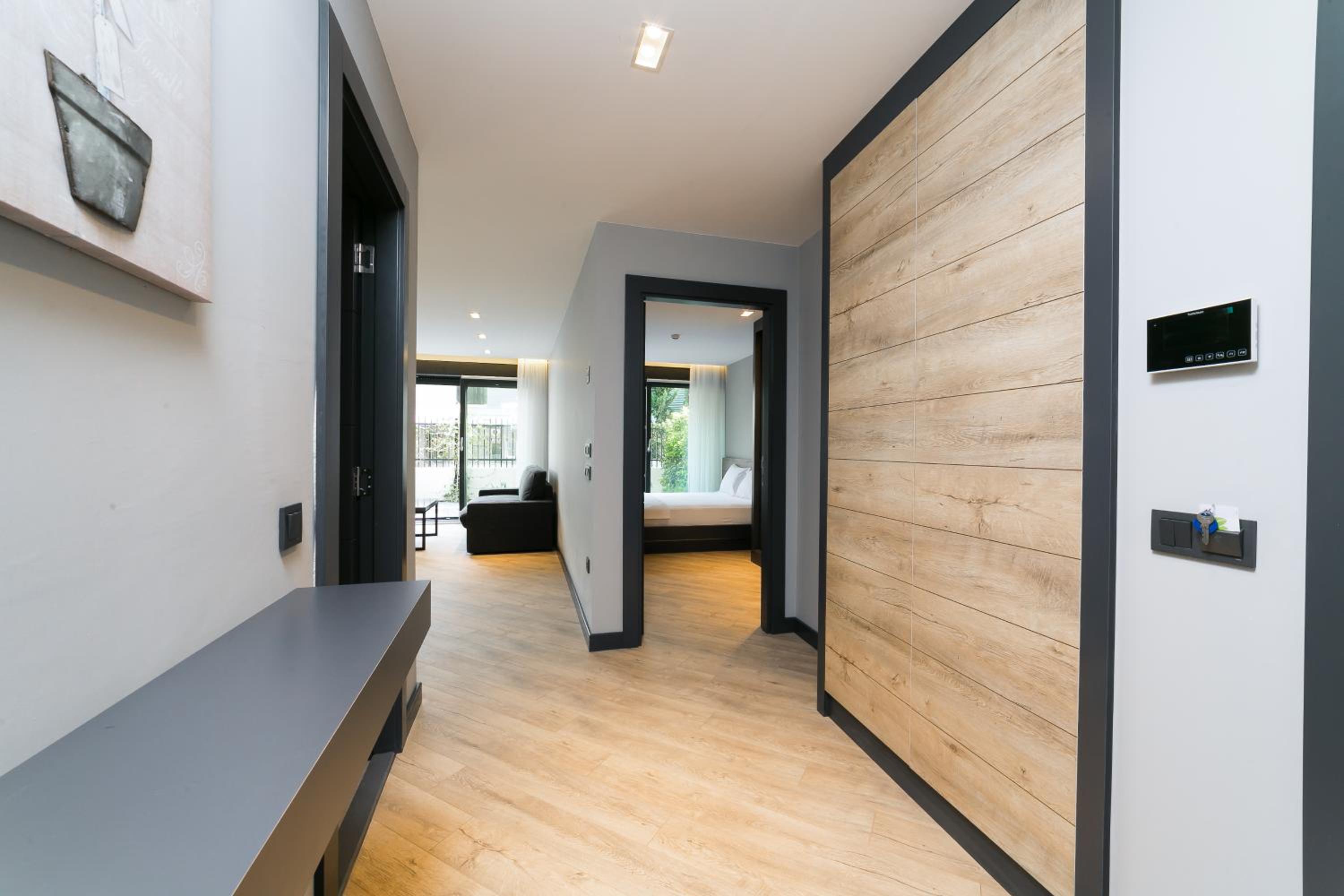 Z-Suites - Image 109