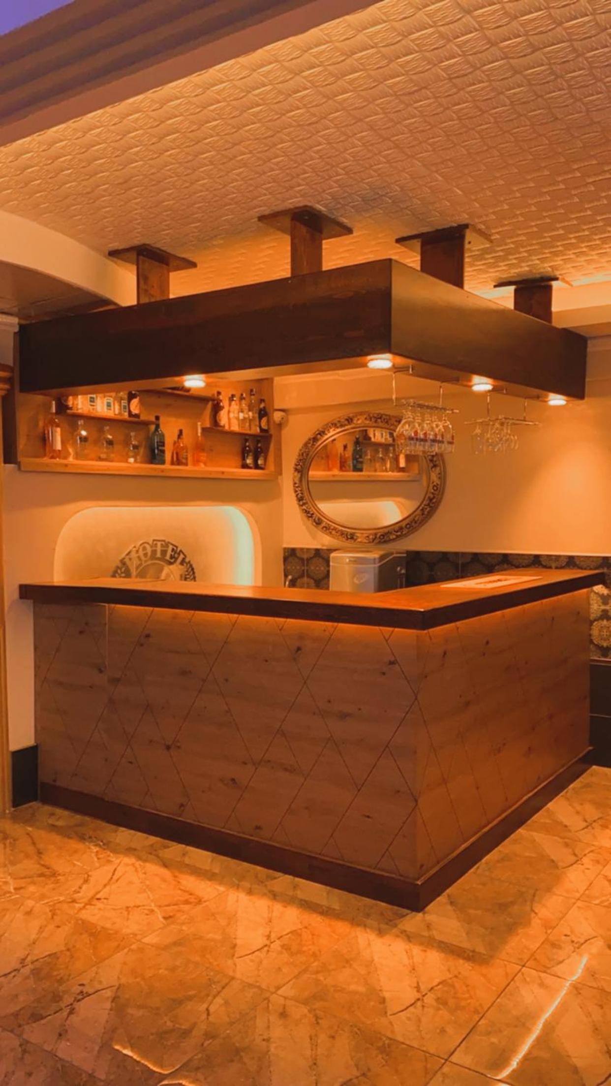 Exporoyal Hotel - Image 10