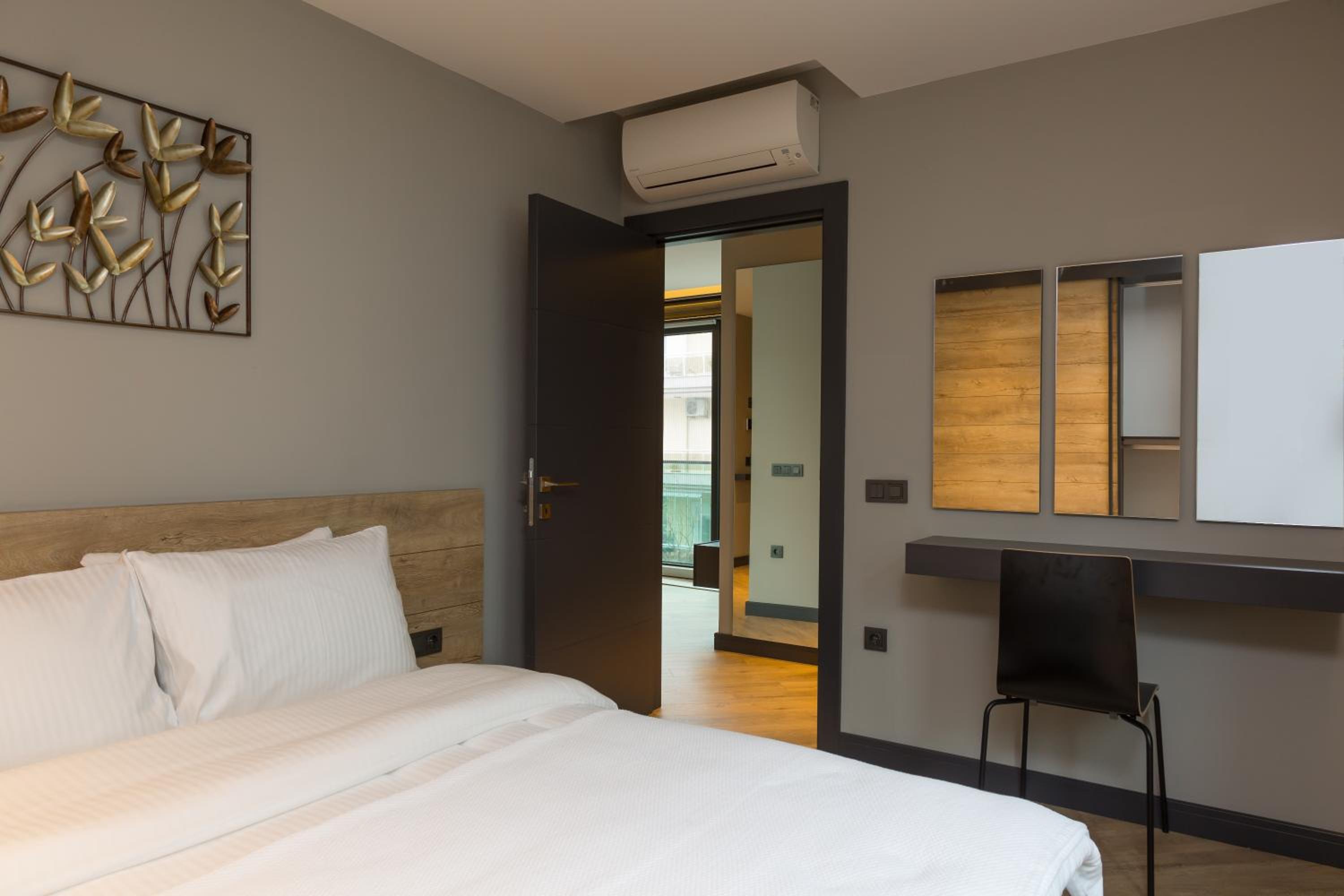 Z-Suites - Image 15