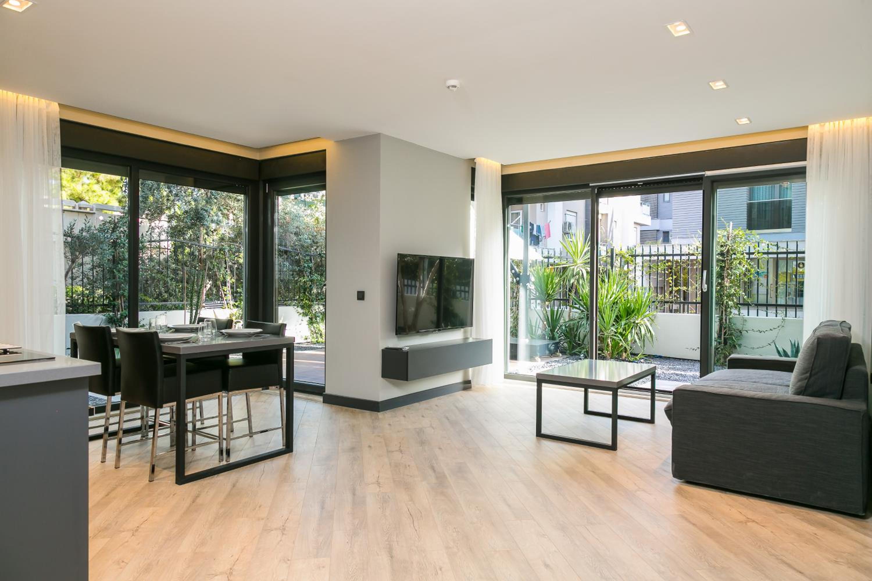 Z-Suites - Image 6