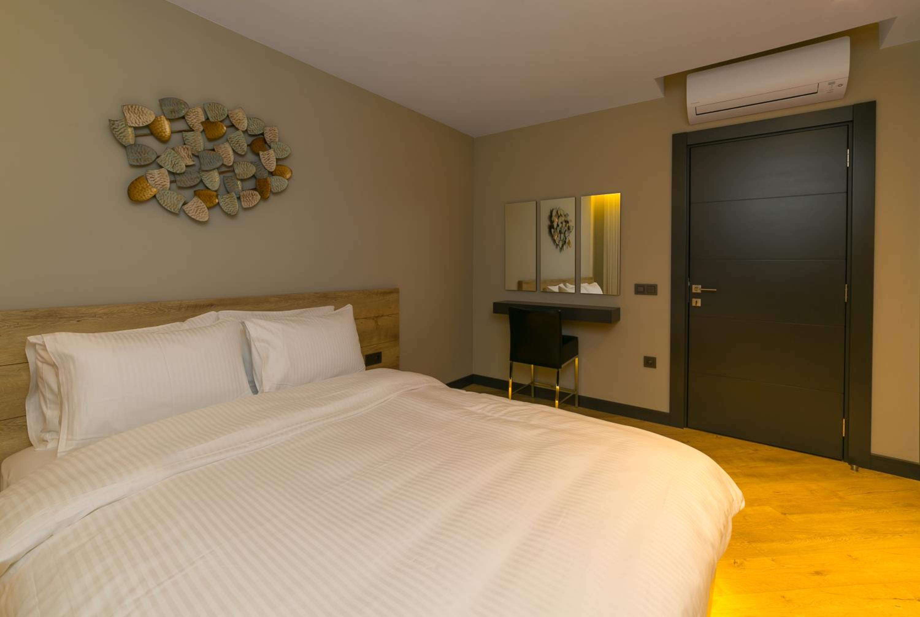Z-Suites - Image 22