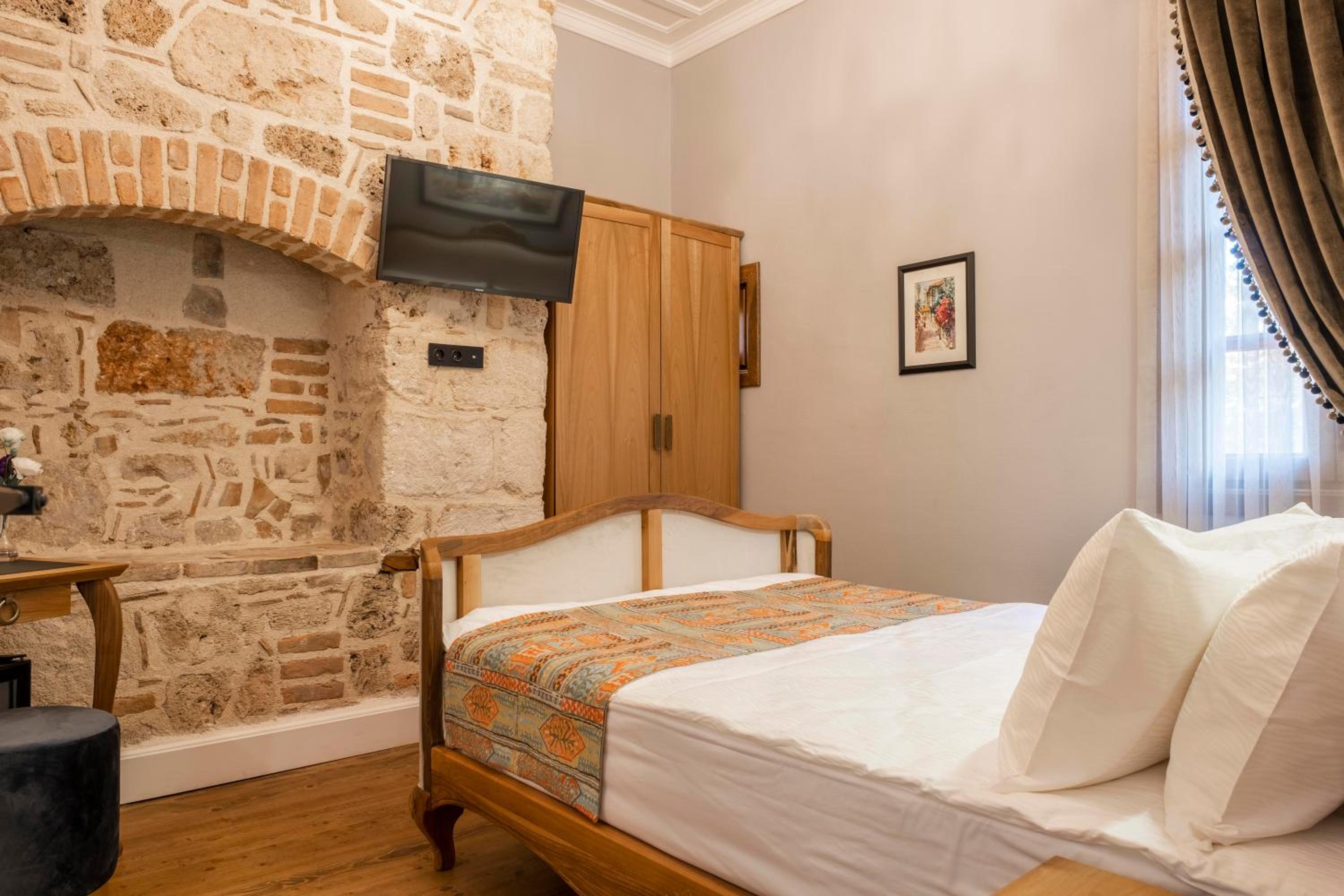 Hotel Lykia Old Town Antalya - Image 5