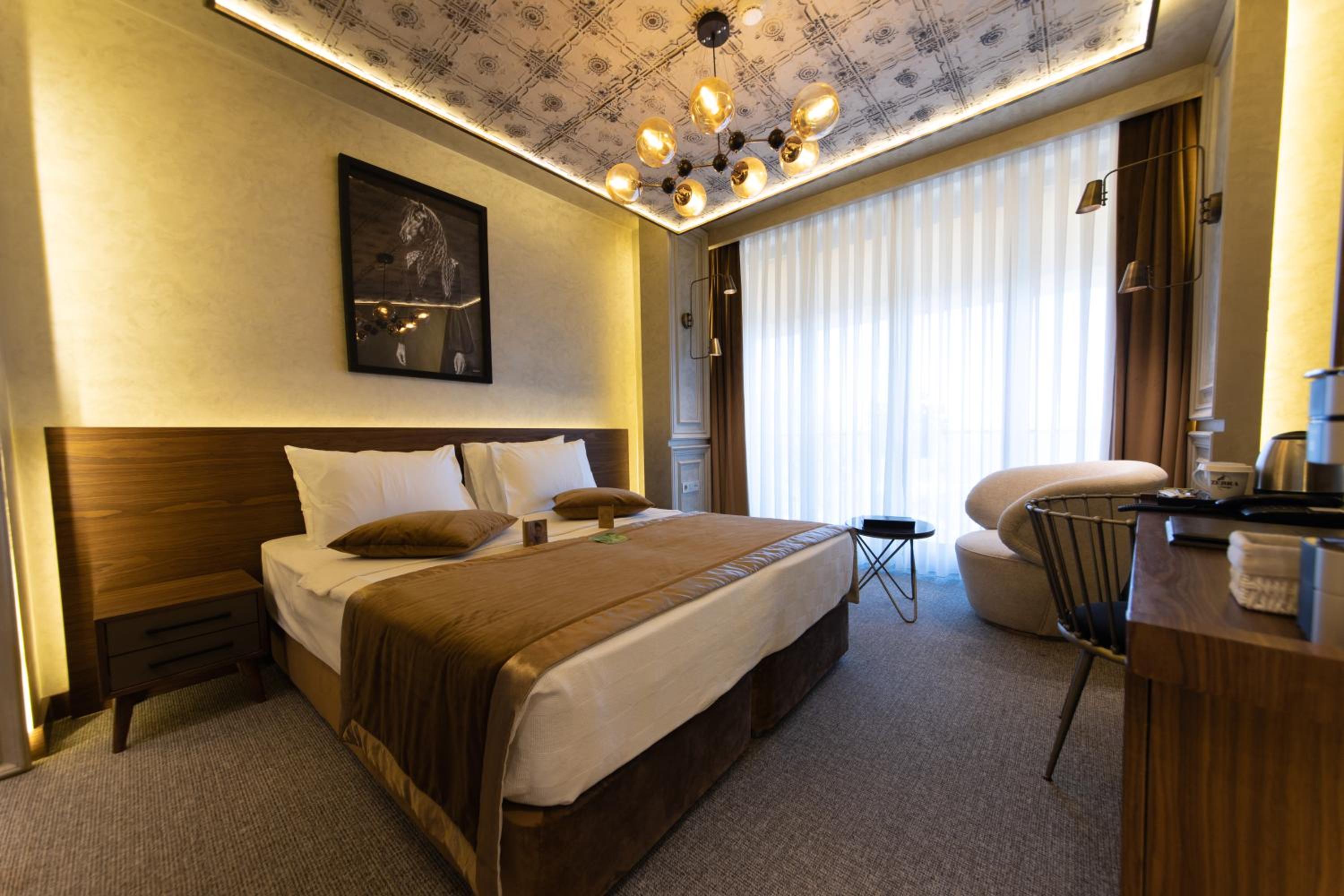 Tonight Port Otel - Image 56