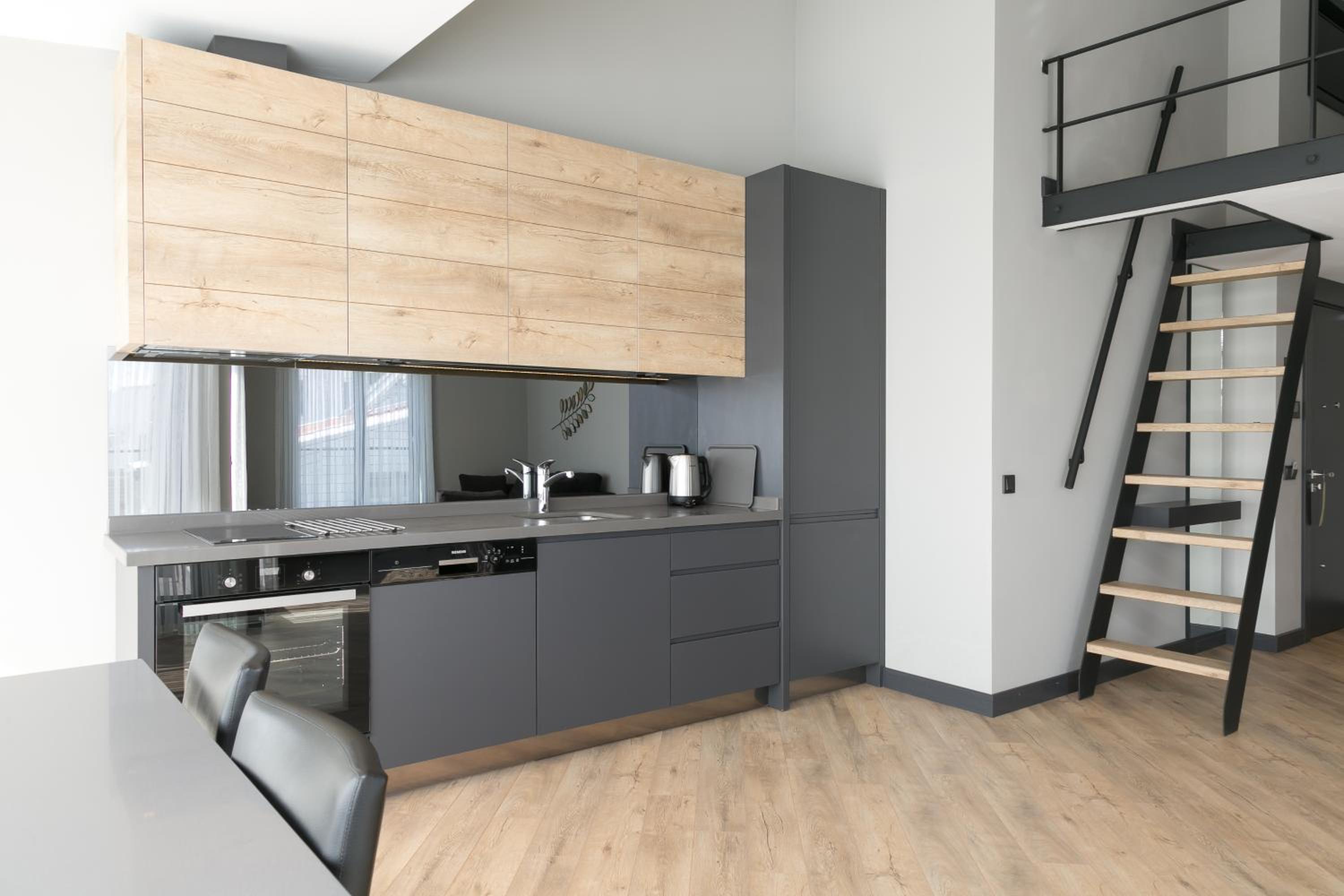 Z-Suites - Image 66