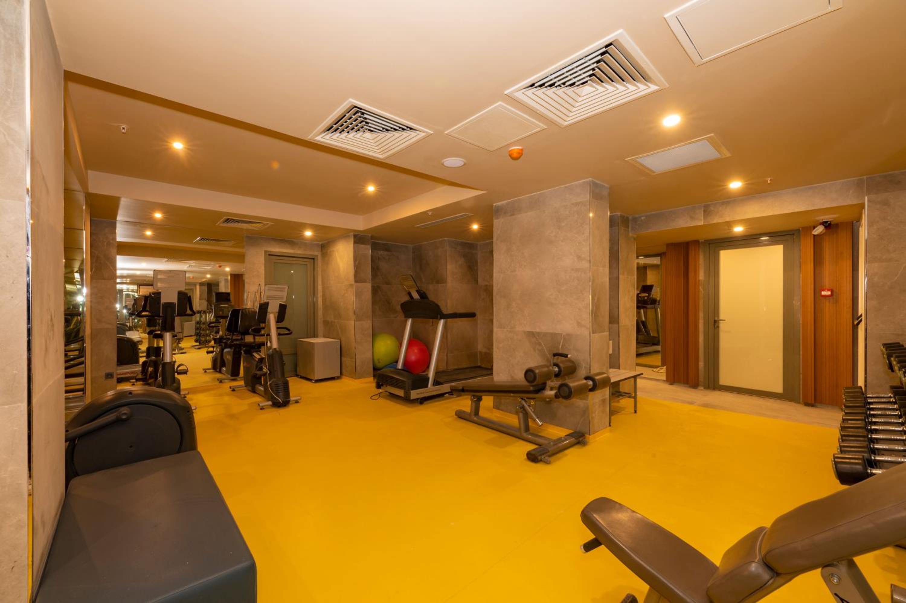 Ramada By Wyndham Istanbul Pera Taksim - Image 35
