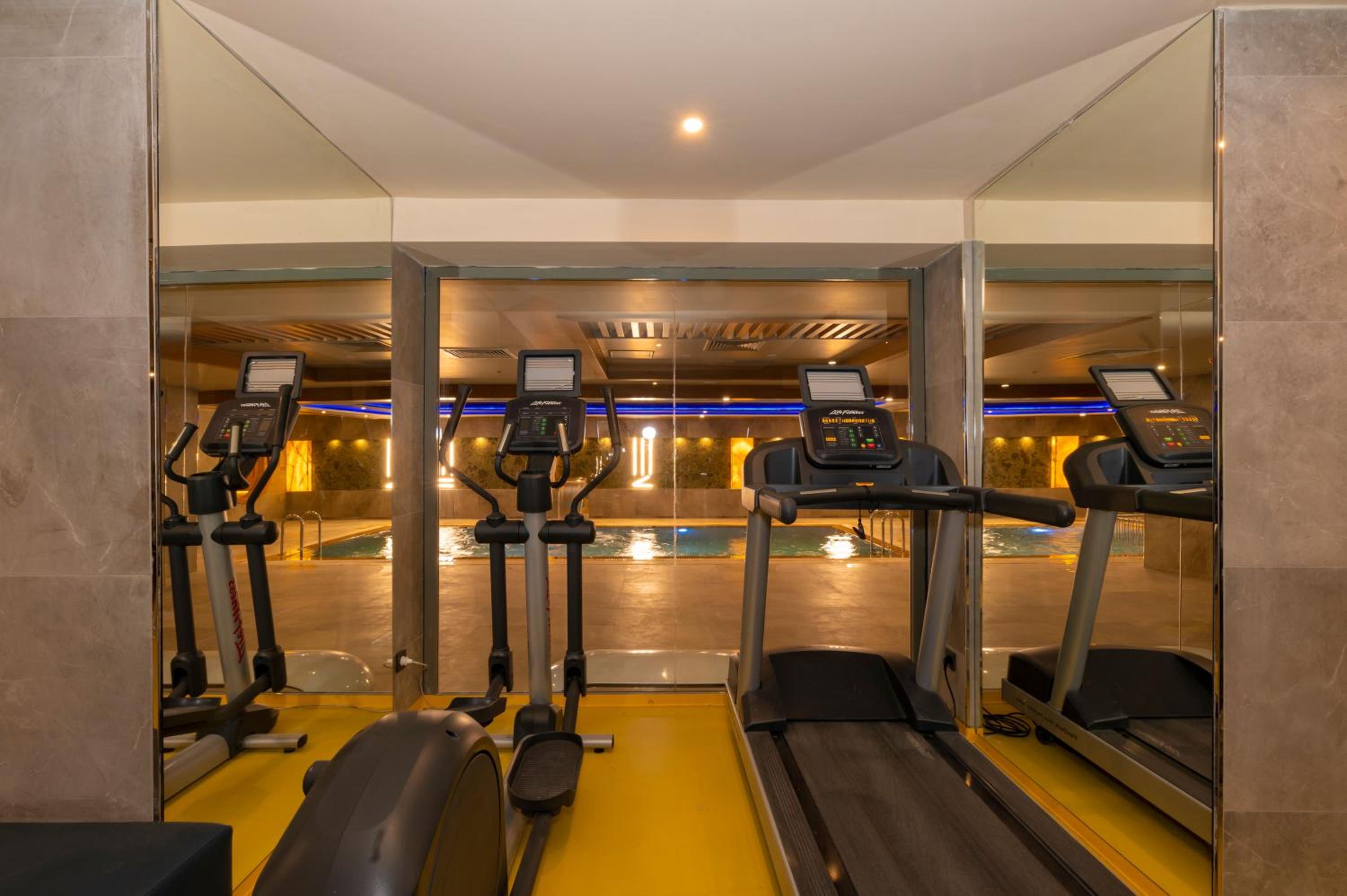 Ramada By Wyndham Istanbul Pera Taksim - Image 143