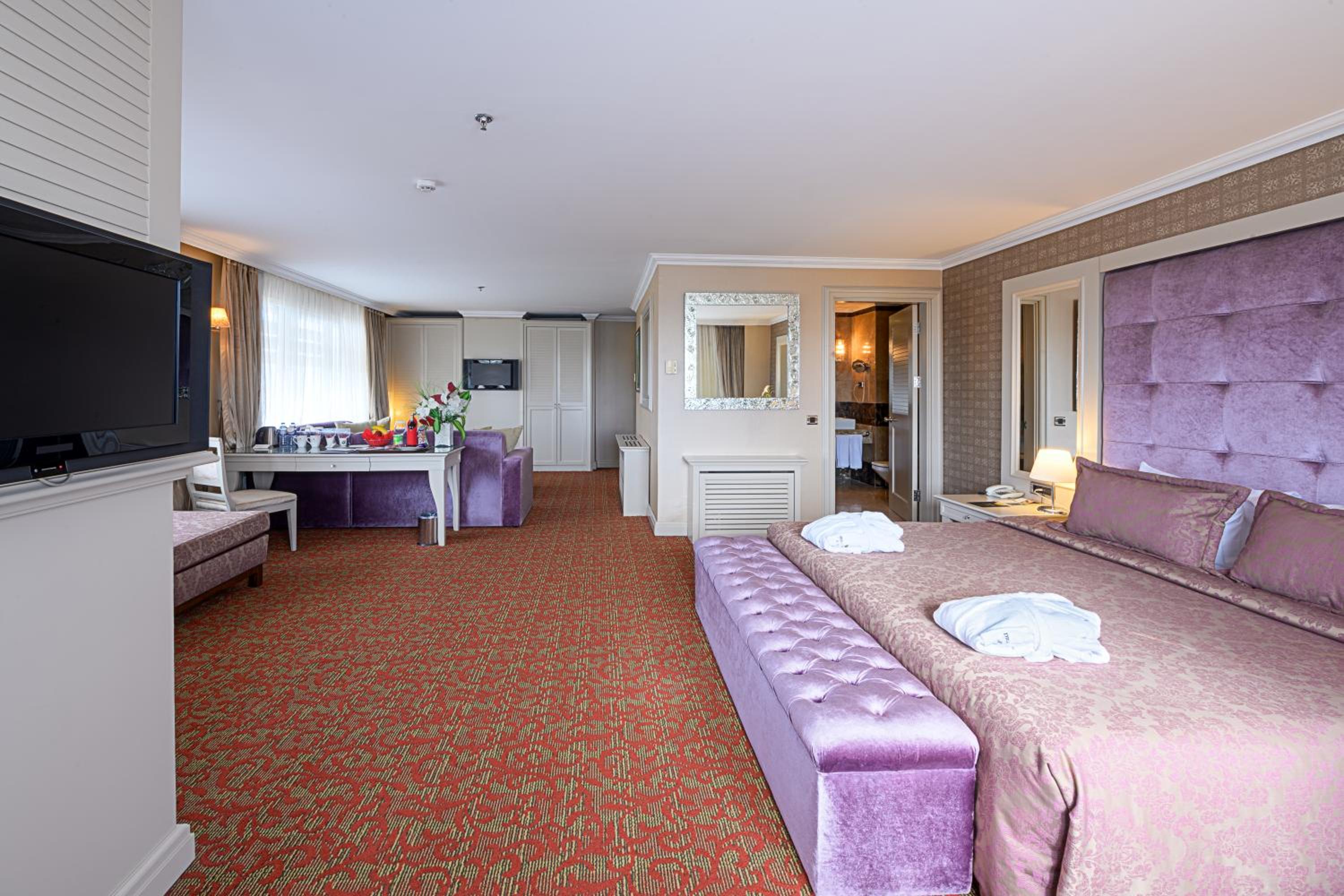 Dream Hill Business Deluxe Hotel Asia - Image 32