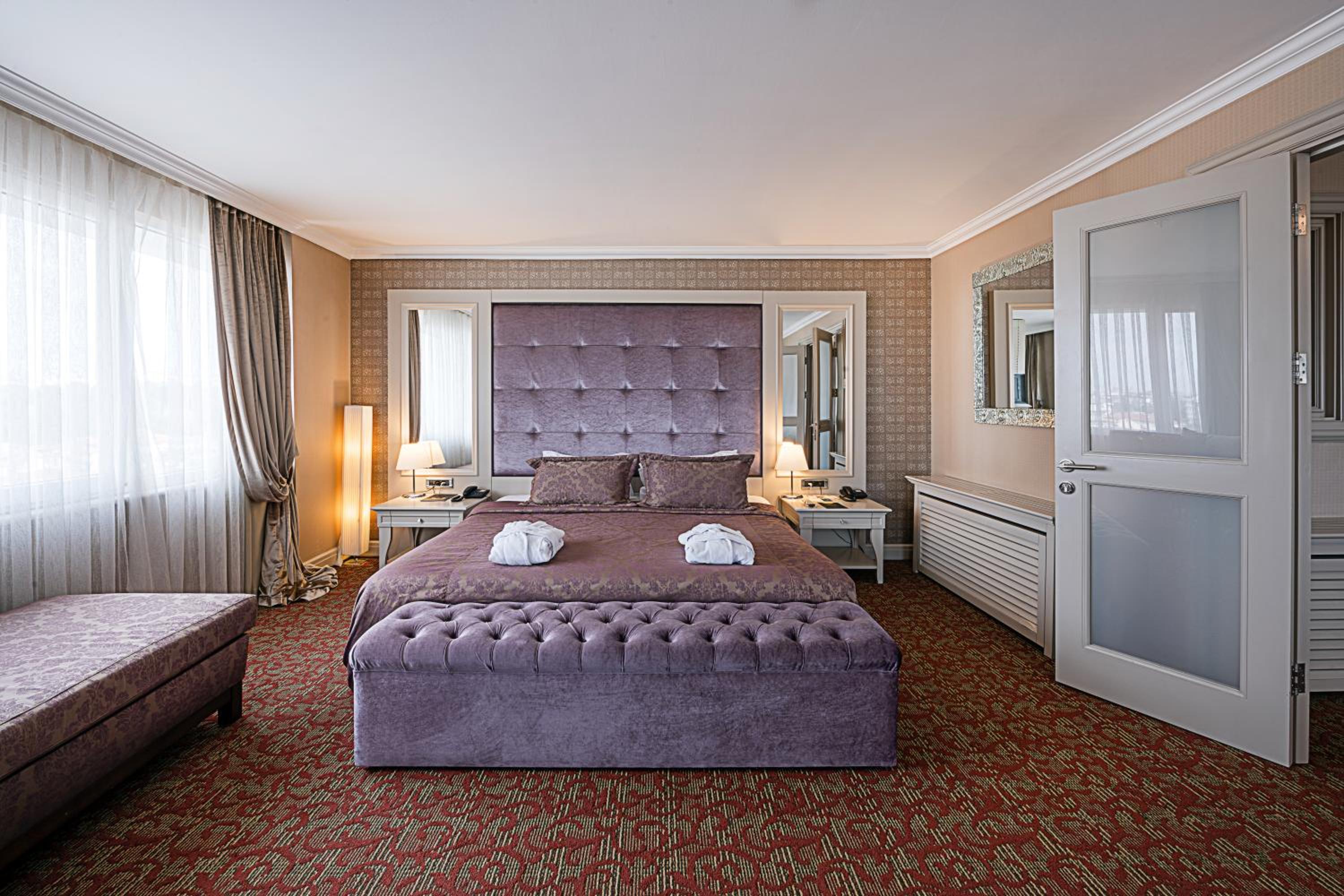Dream Hill Business Deluxe Hotel Asia - Image 37