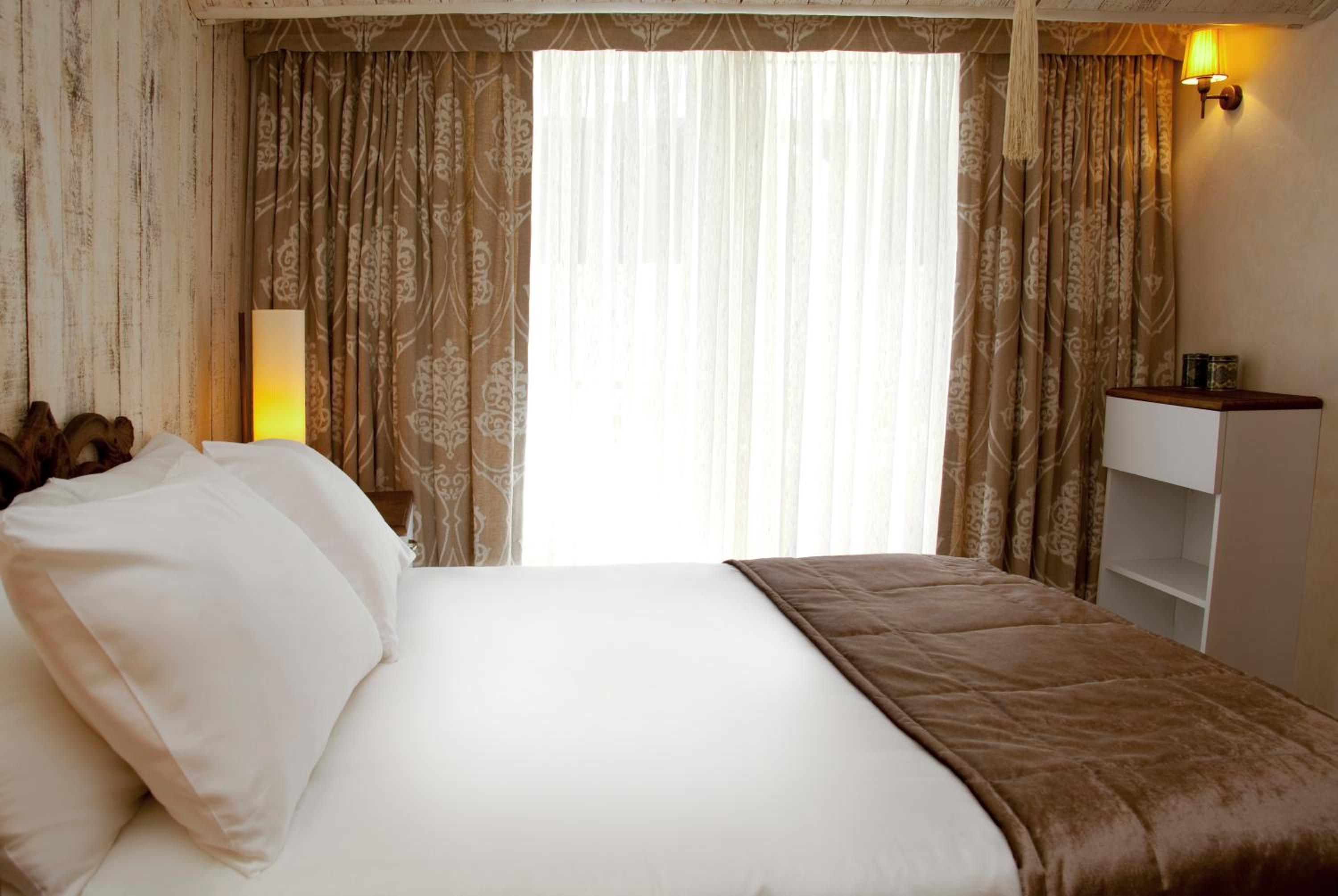Hypnos Design Hotel - Image 57