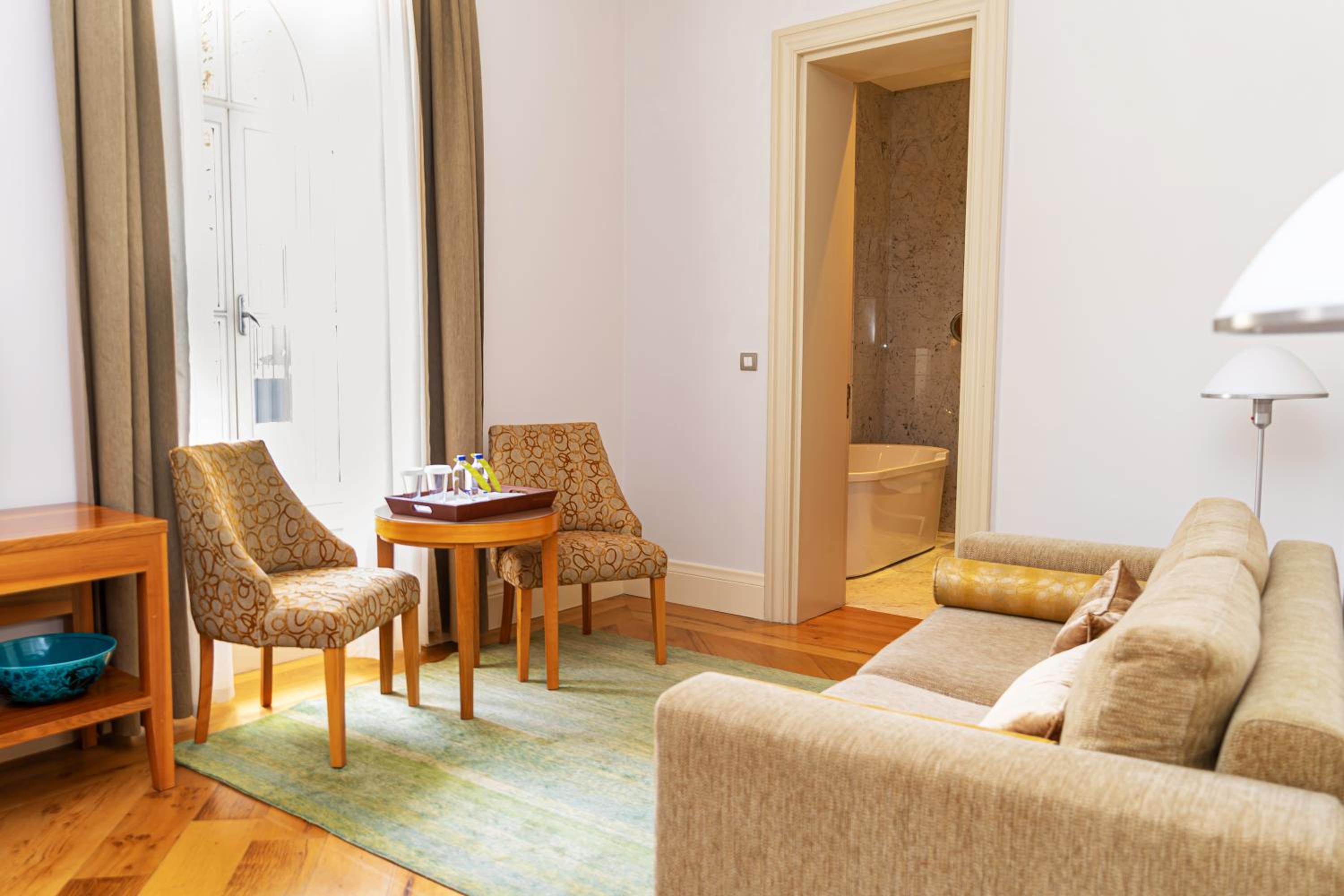 Tomtom Suites - Image 56
