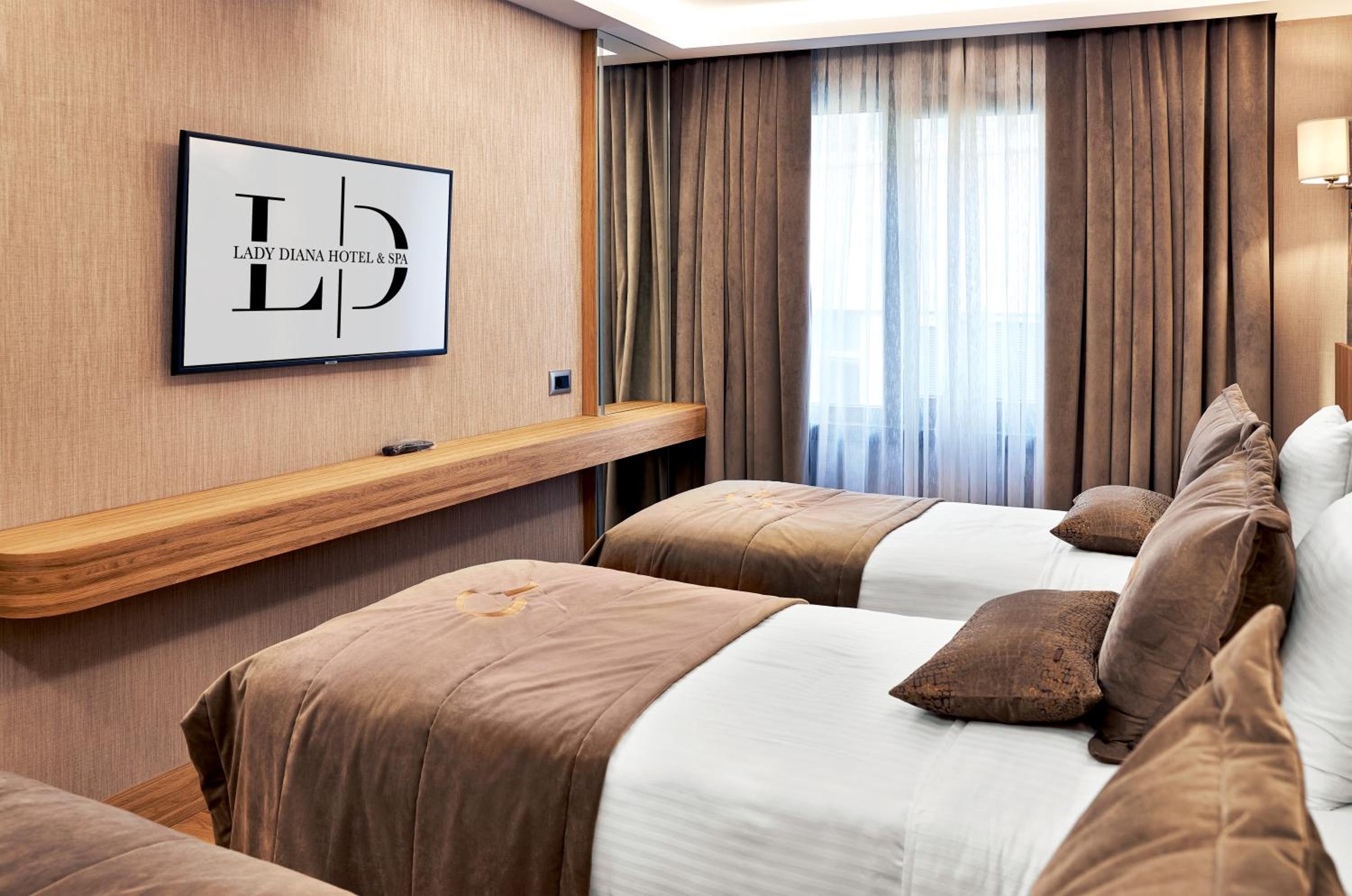 Lady Diana Hotel - Image 43