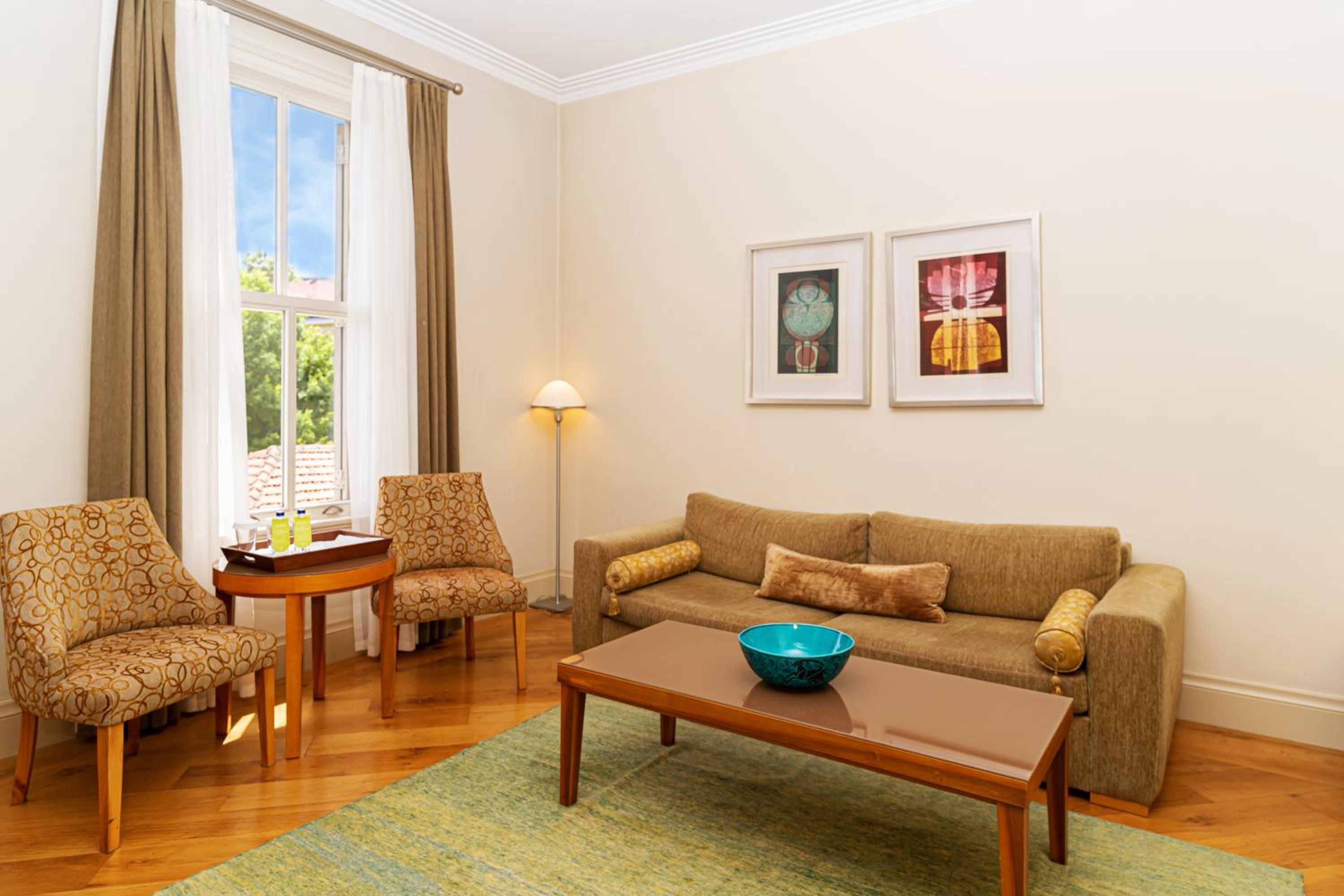 Tomtom Suites - Image 47