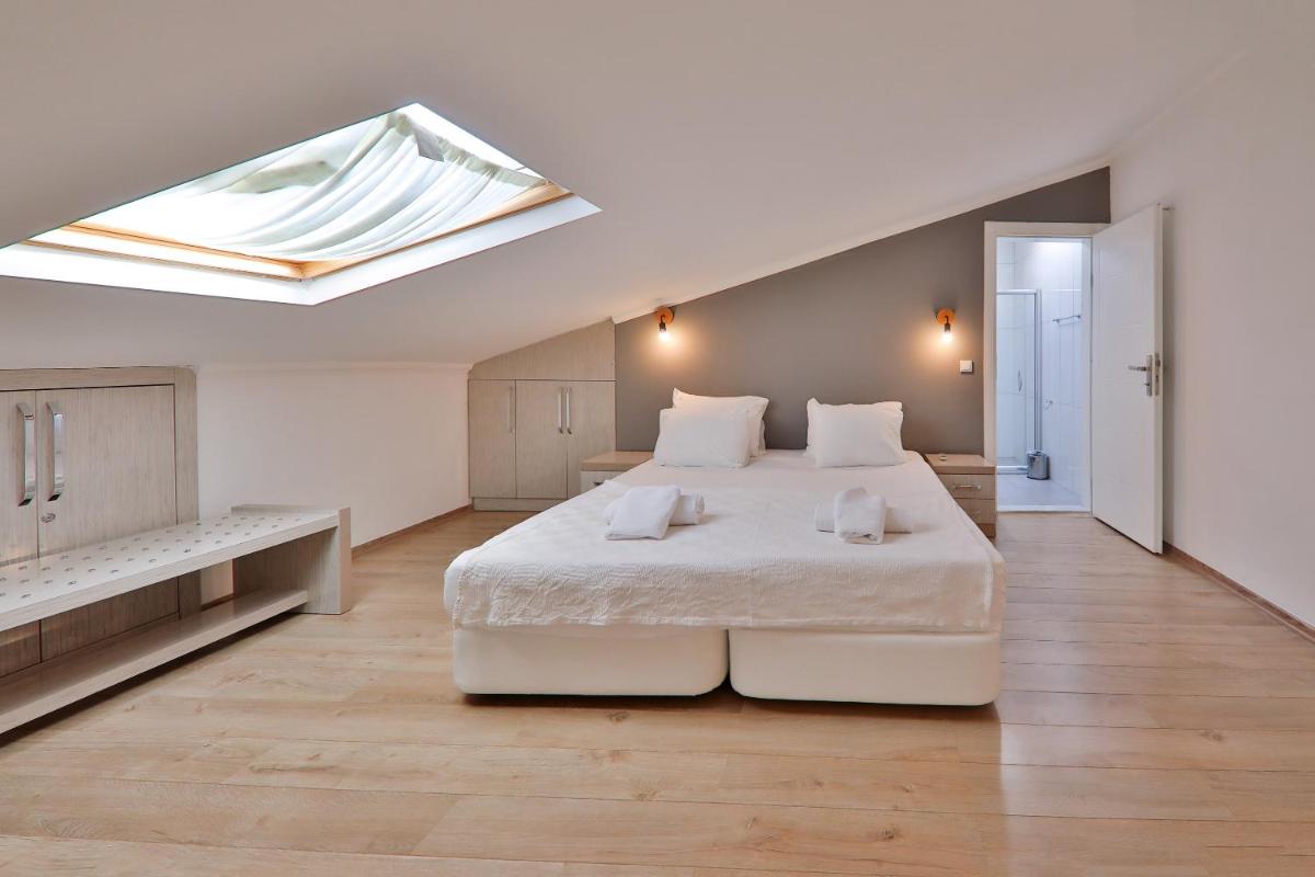 Bossa Nova Apart - Image 116