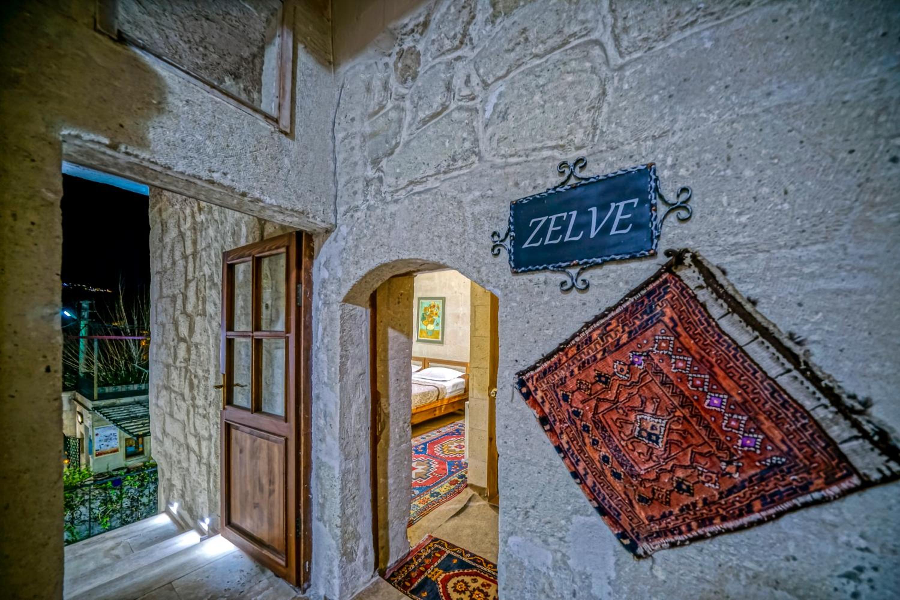 Elysee Cave House - Image 50