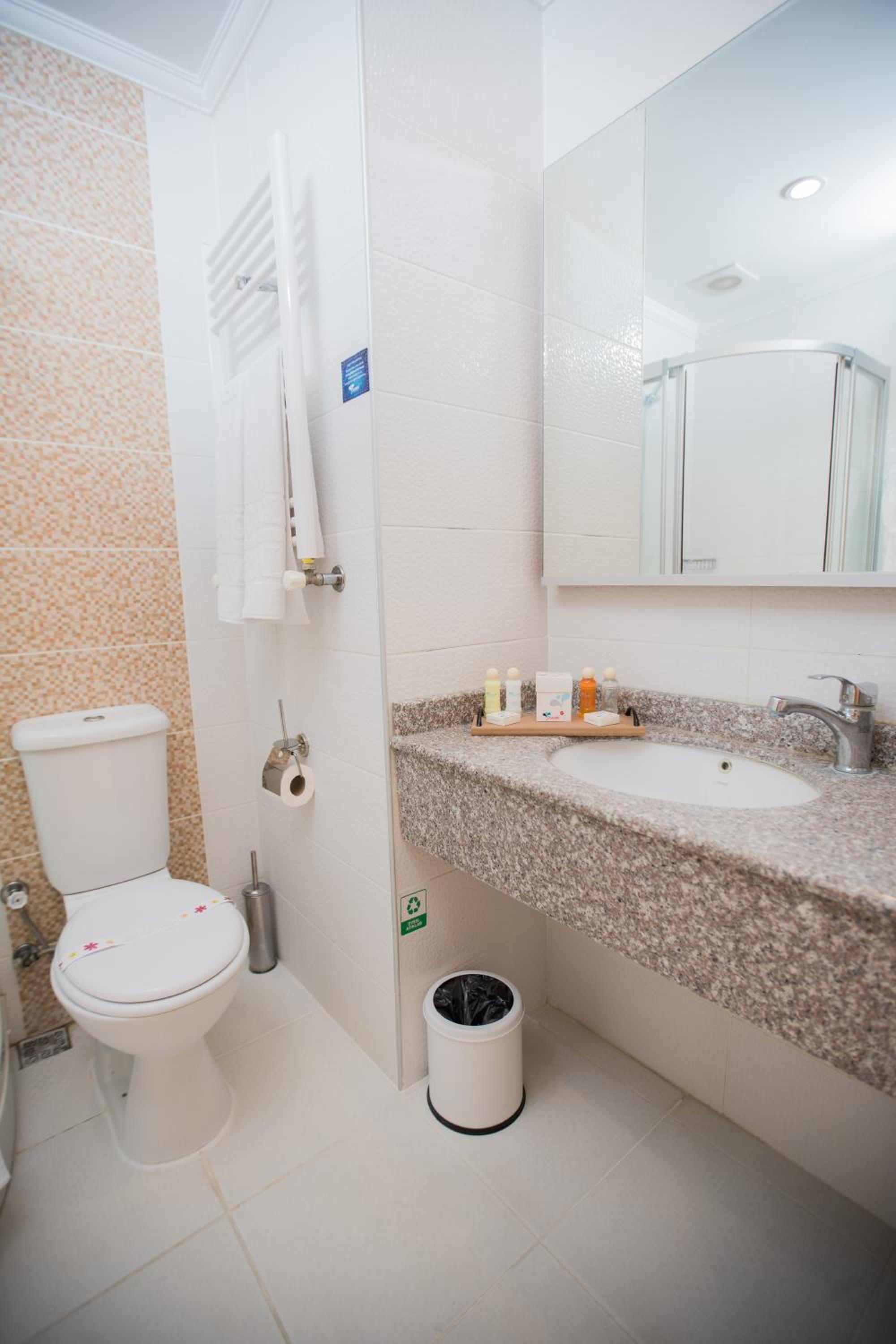 Afyon Orucoglu Thermal Resort - Image 57