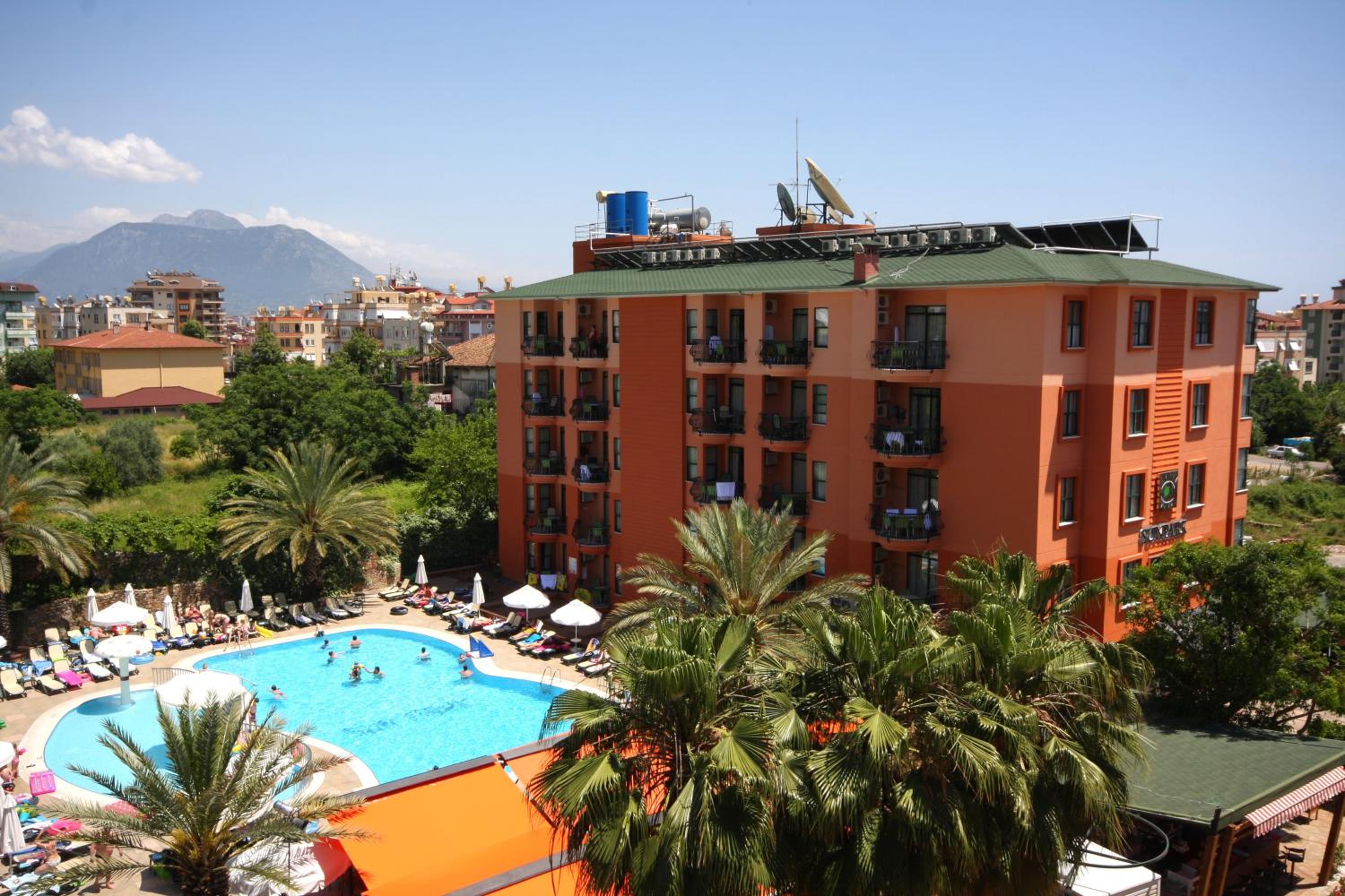Sunpark Garden Hotel - Image 17