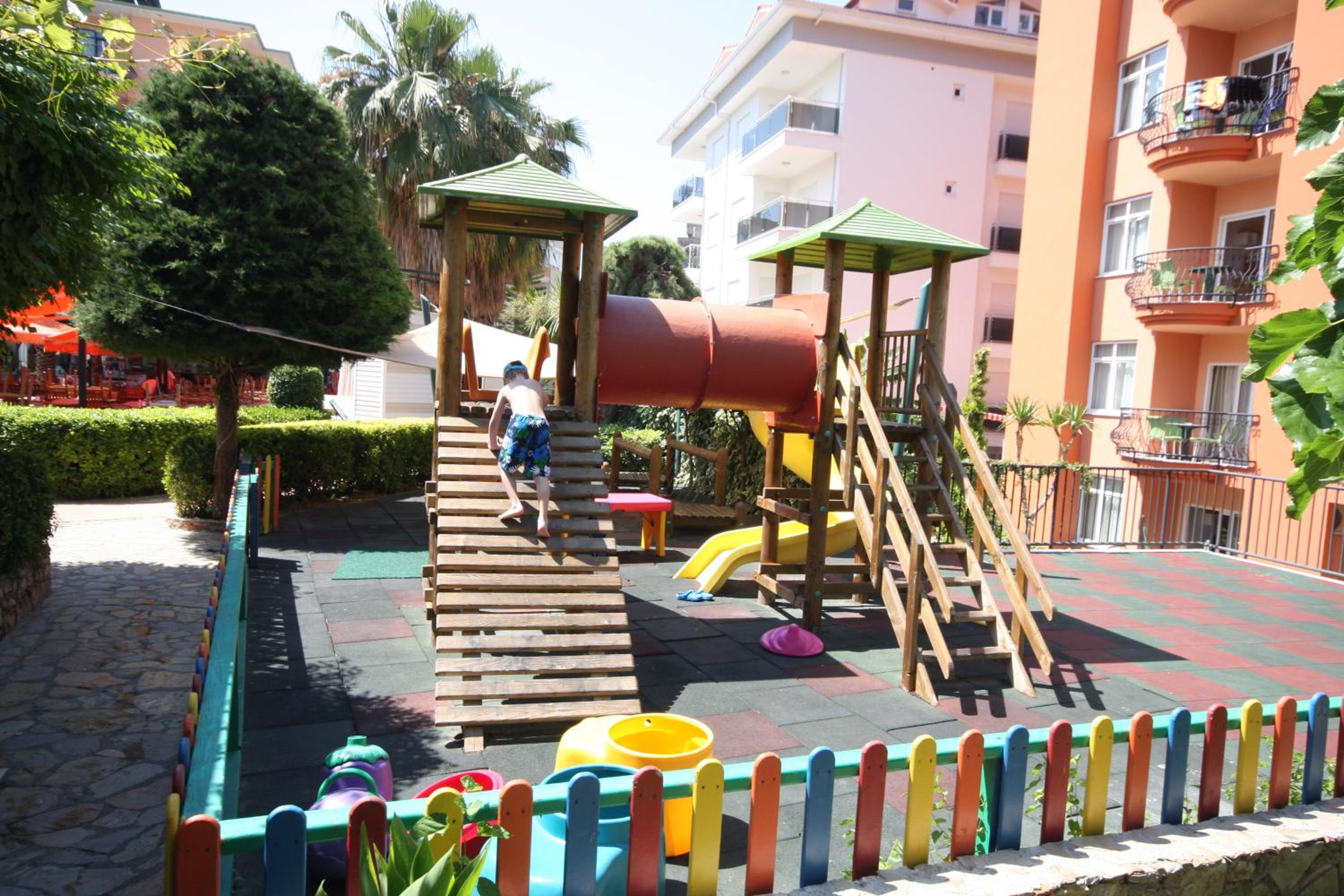 Sunpark Garden Hotel - Image 26
