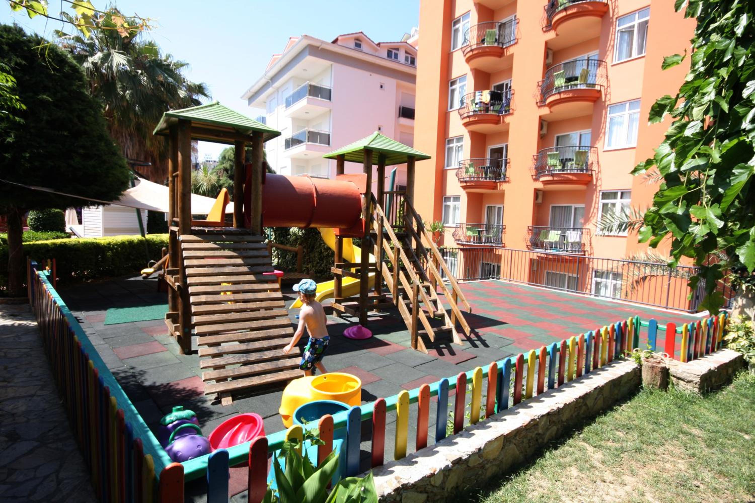 Sunpark Garden Hotel - Image 31