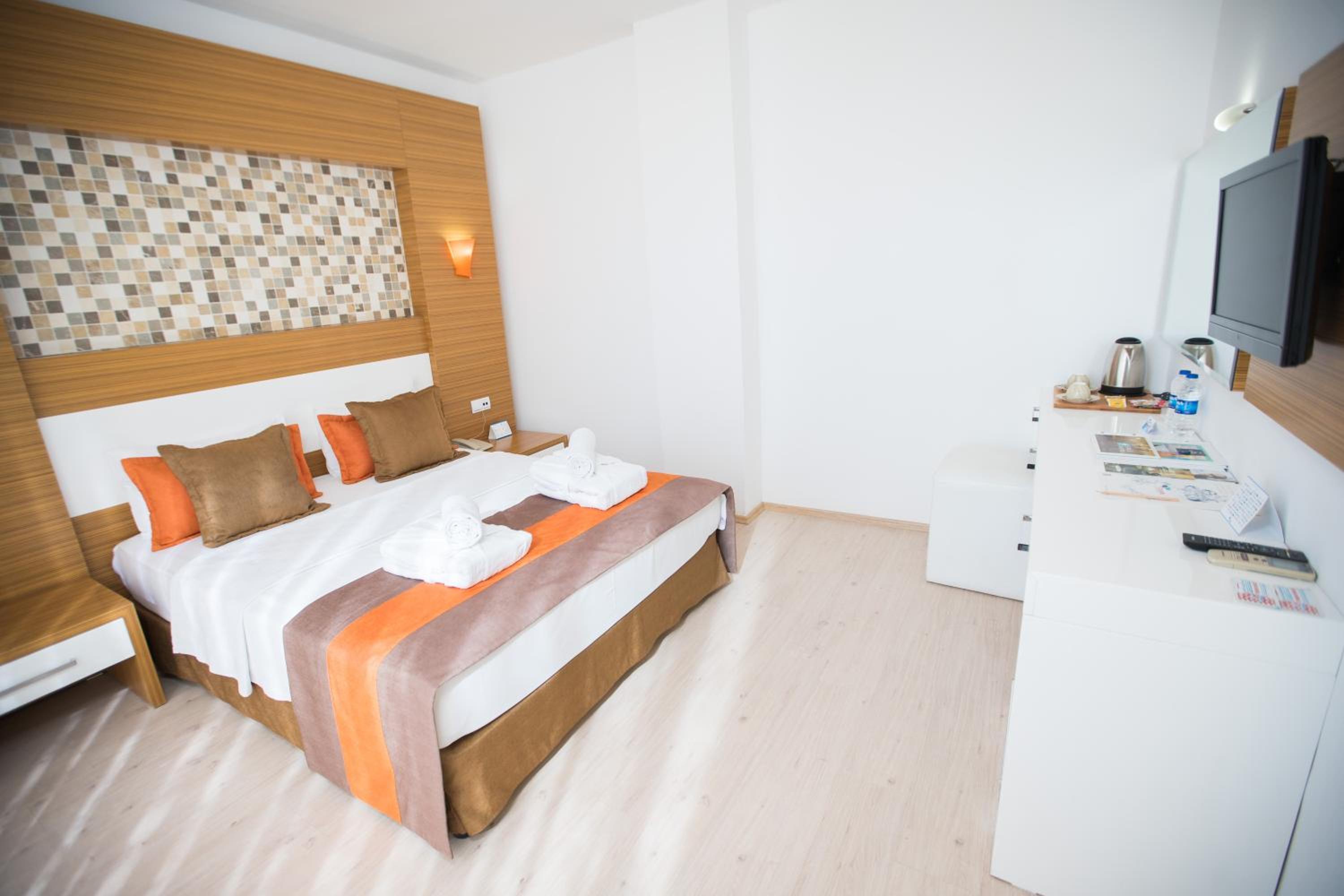 Afyon Orucoglu Thermal Resort - Image 24