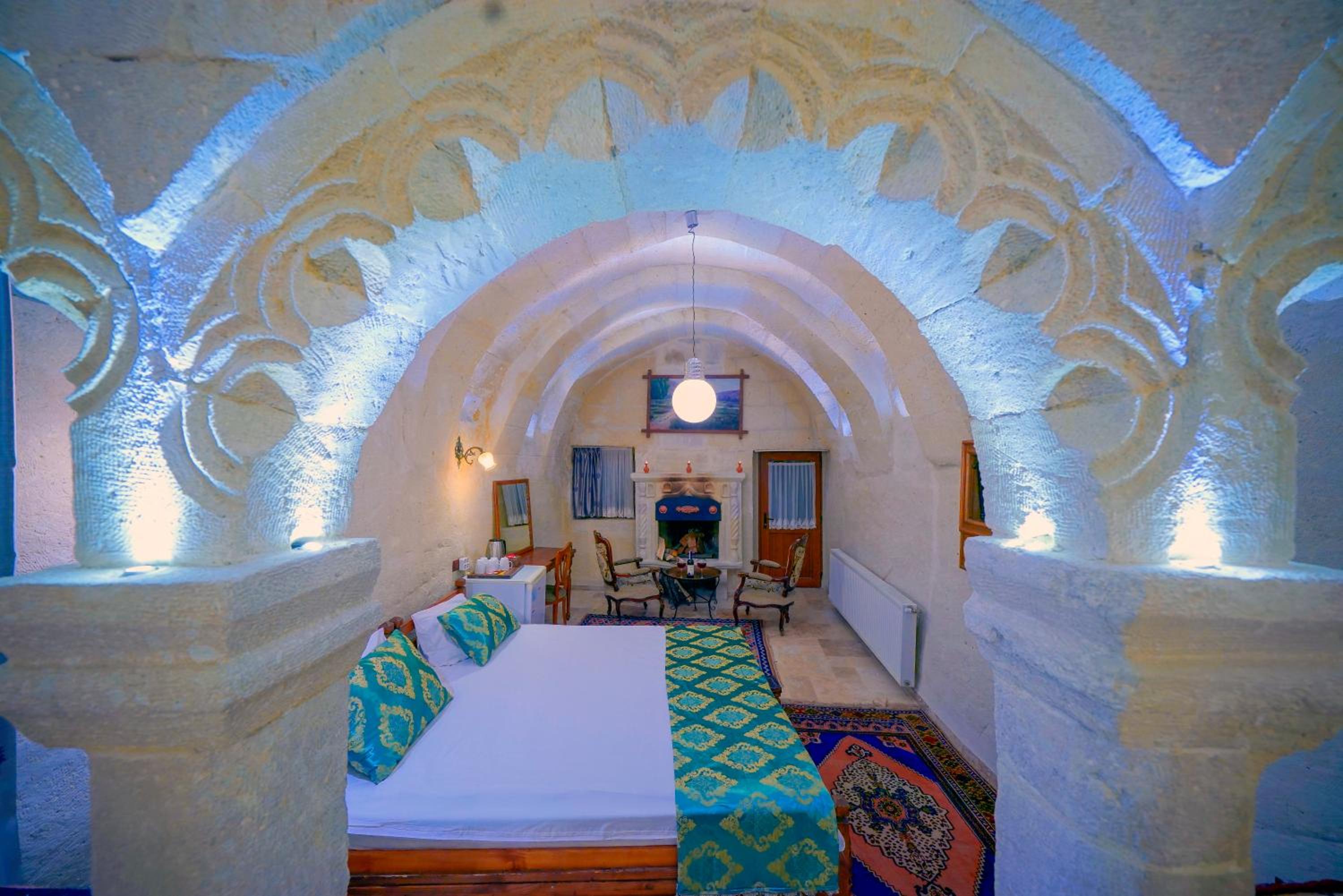 Elysee Cave House - Image 149
