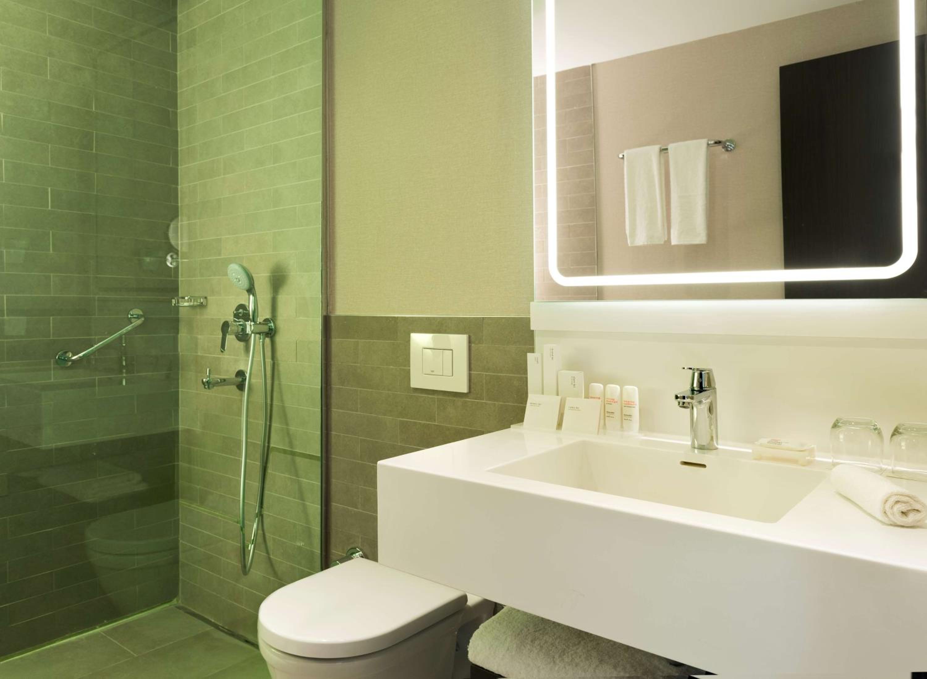 Park Inn by Radisson İstanbul Atasehir - Image 9