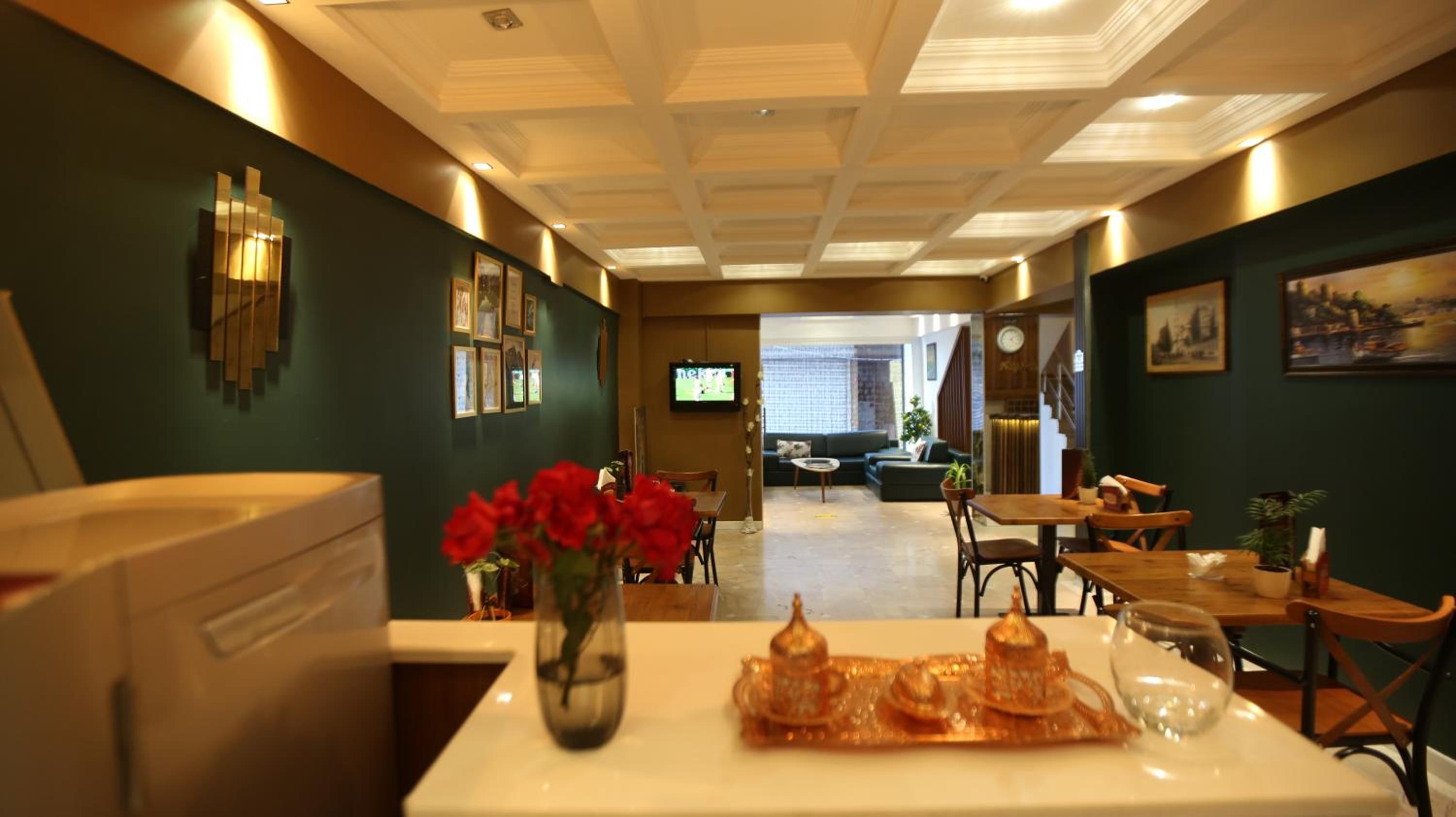 SENYOR GARDEN HOTEL - Image 33