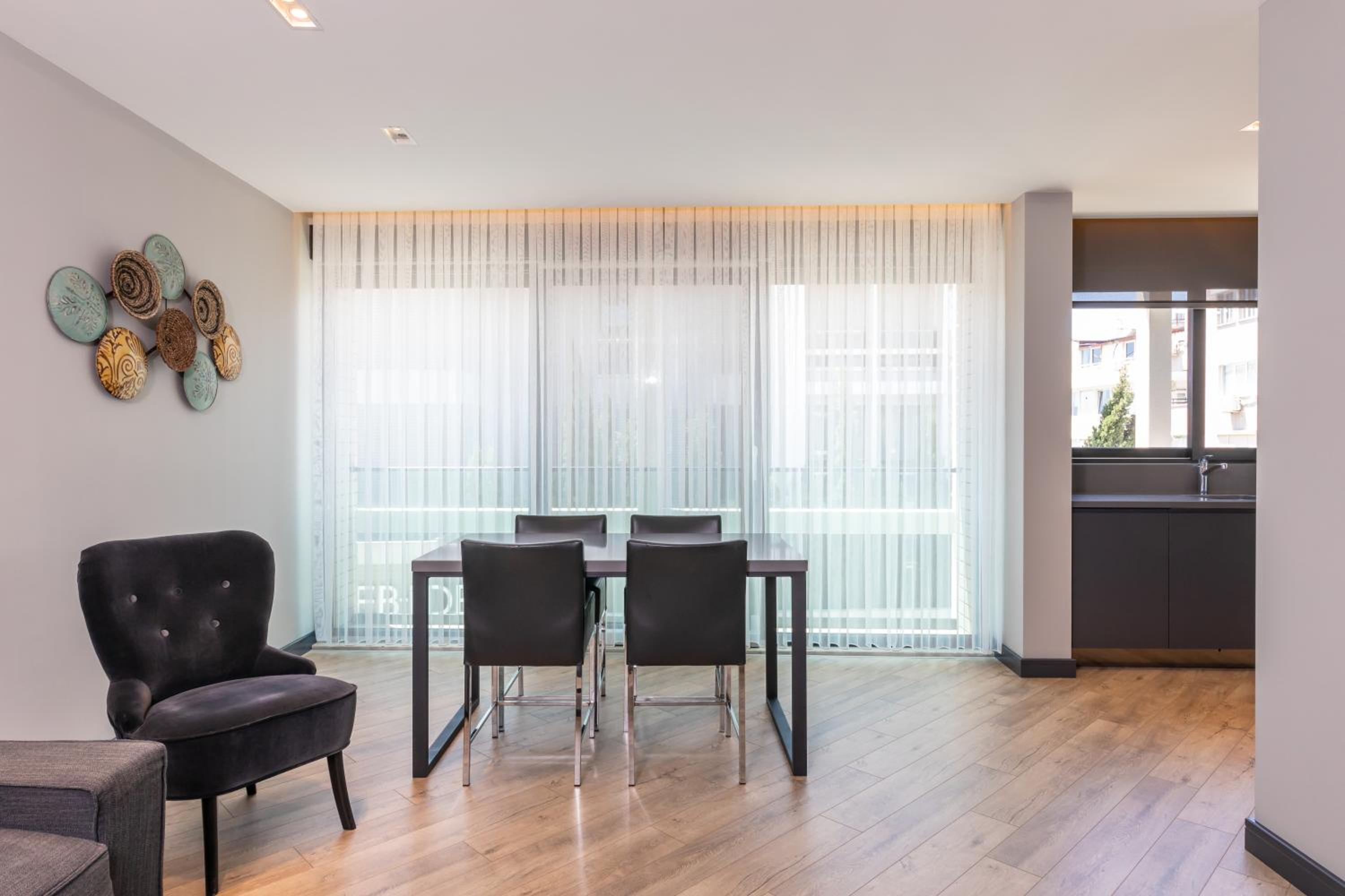 Z-Suites - Image 67