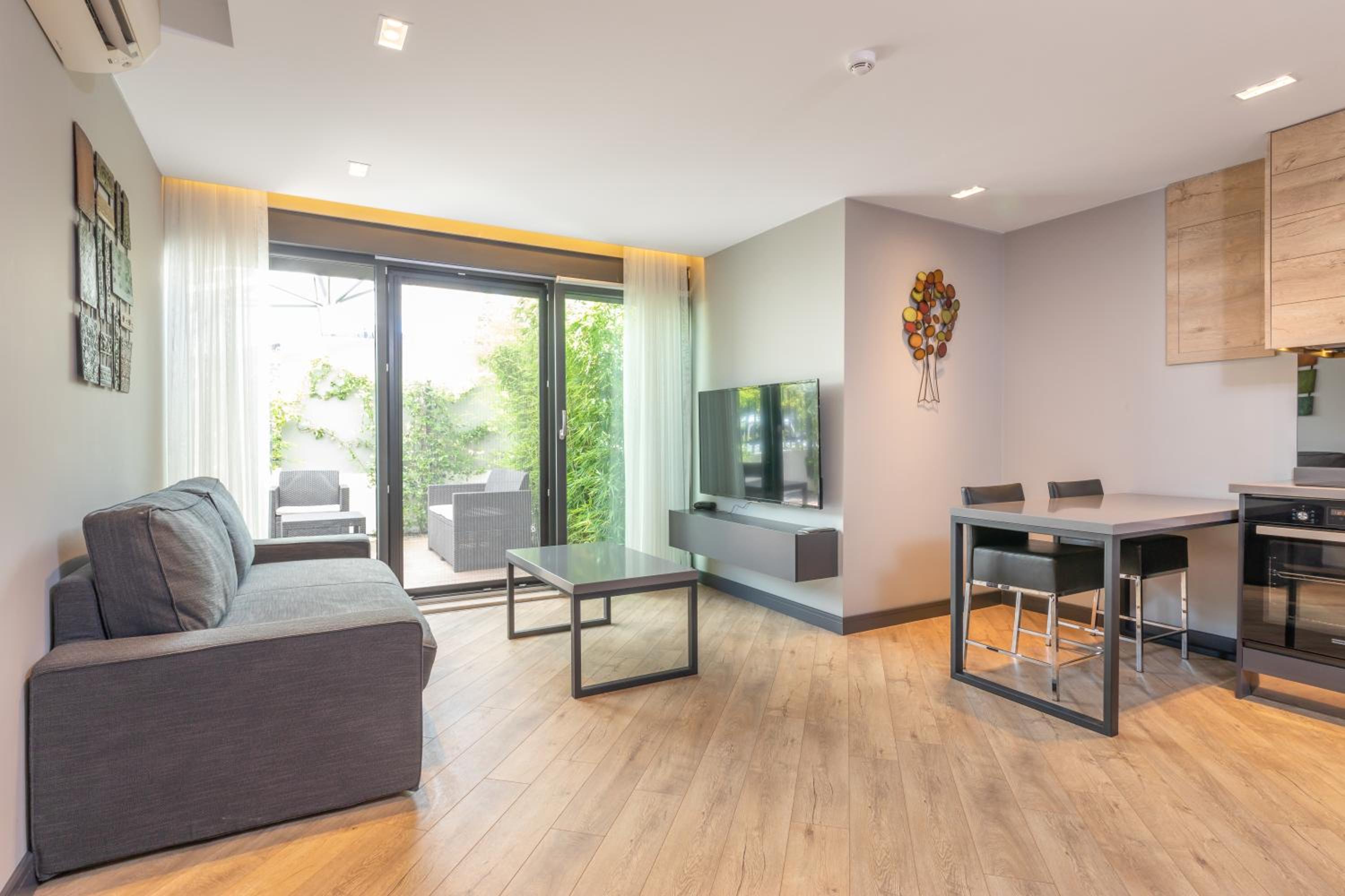 Z-Suites - Image 7