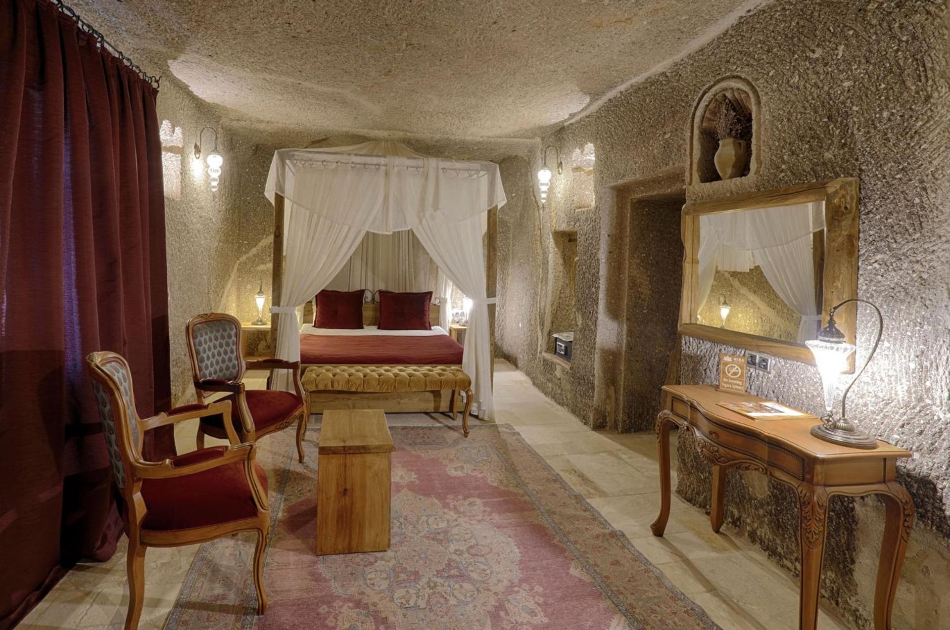 Hera Cave Suites - Image 147