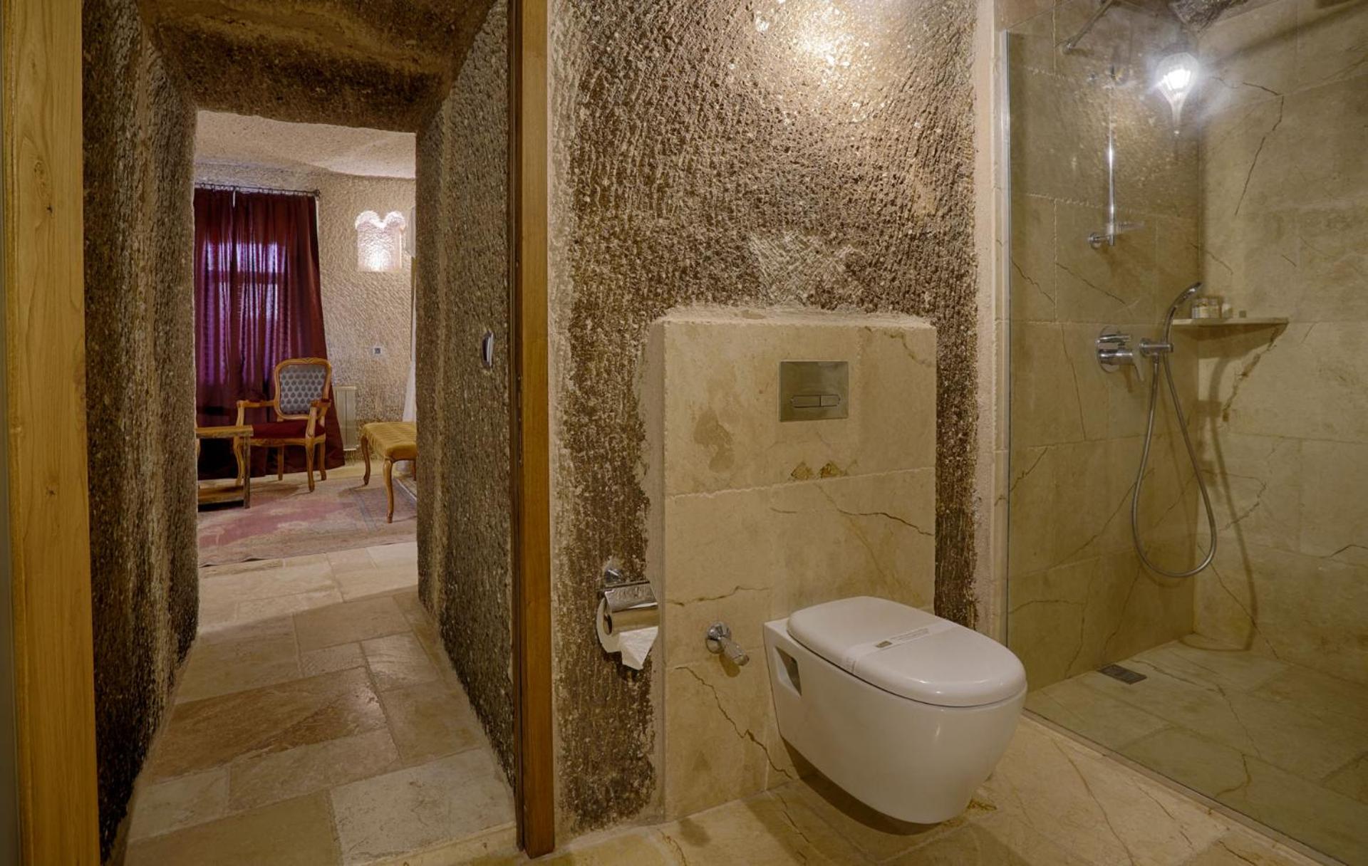 Hera Cave Suites - Image 148