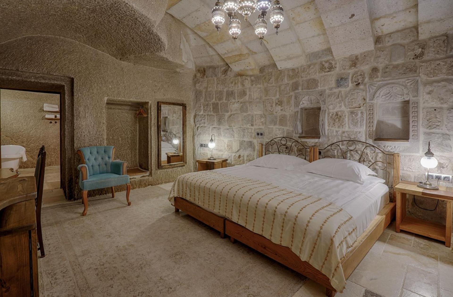 Hera Cave Suites - Image 155