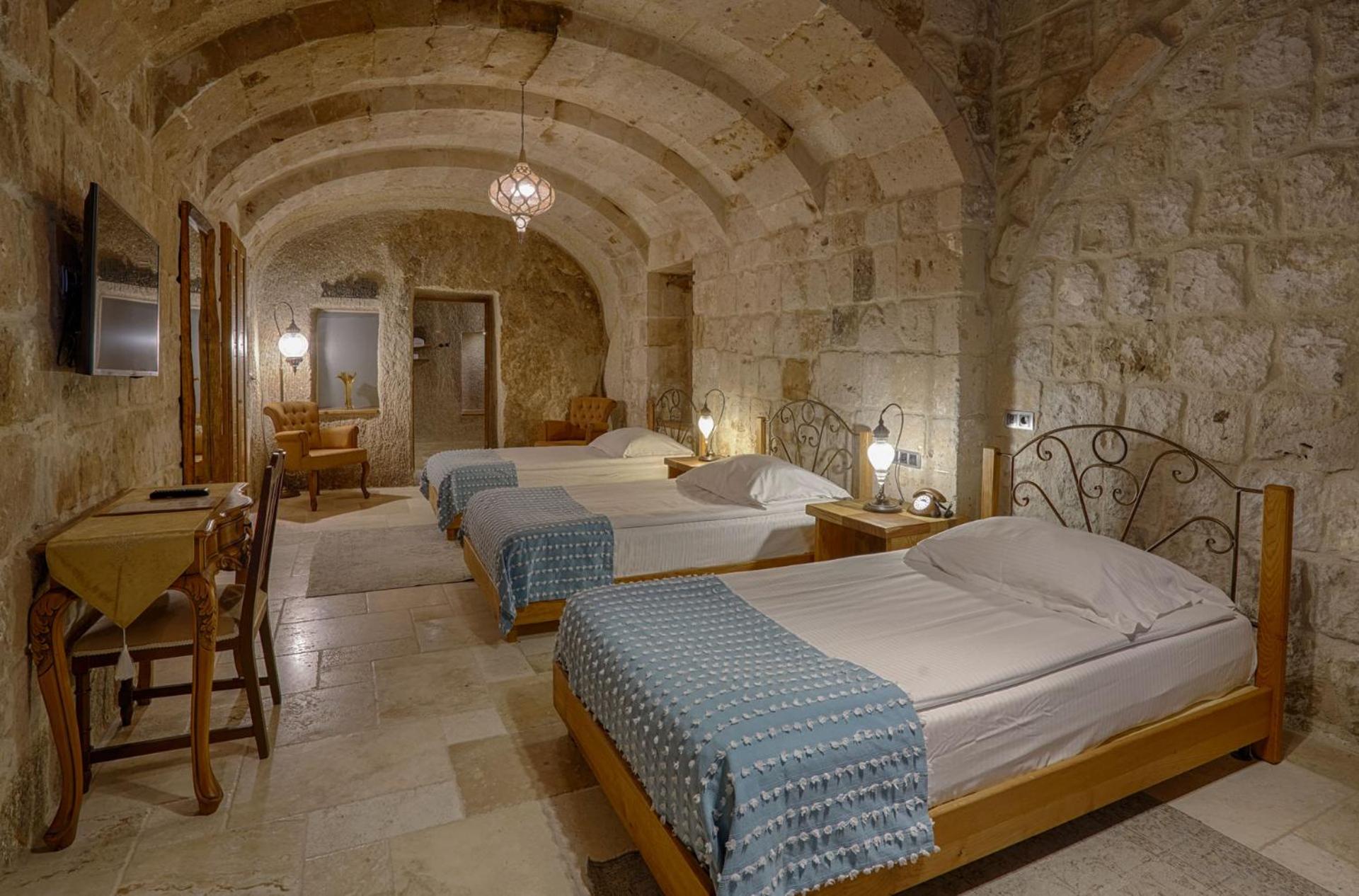 Hera Cave Suites - Image 274