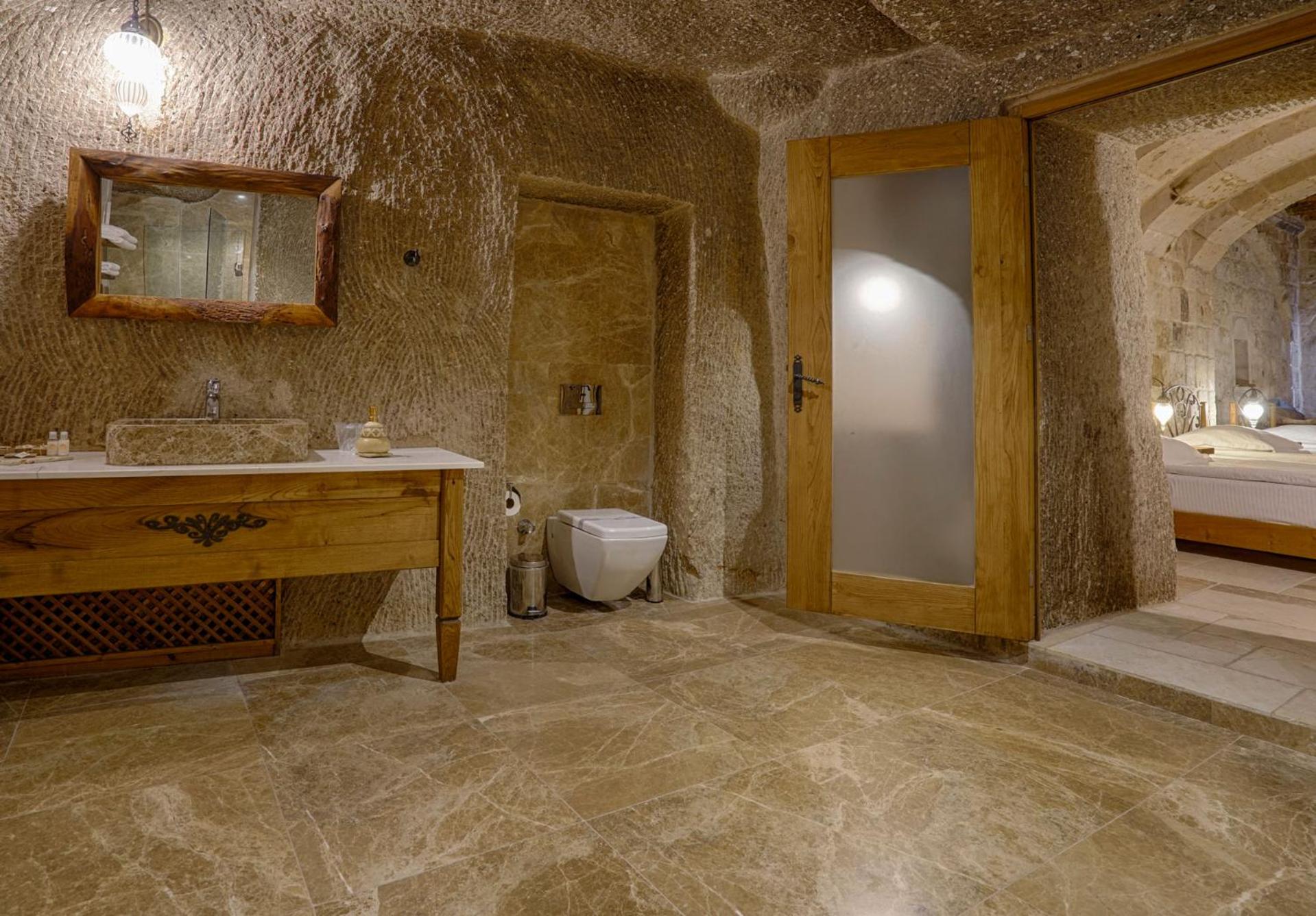 Hera Cave Suites - Image 168