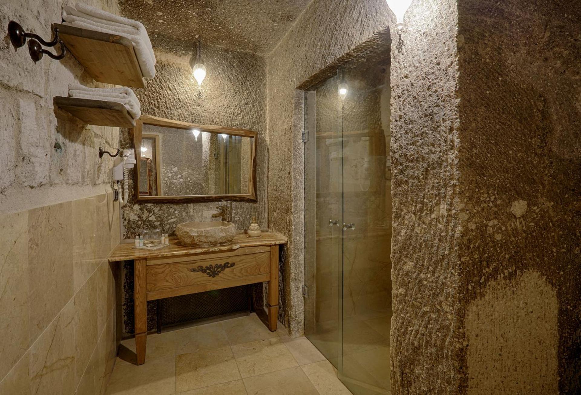 Hera Cave Suites - Image 96