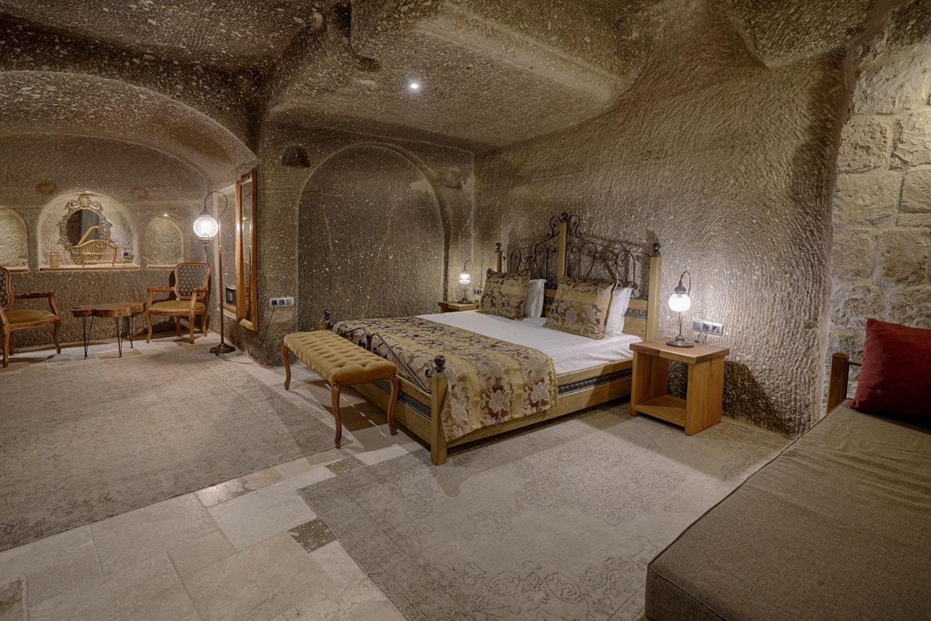 Hera Cave Suites - Image 93