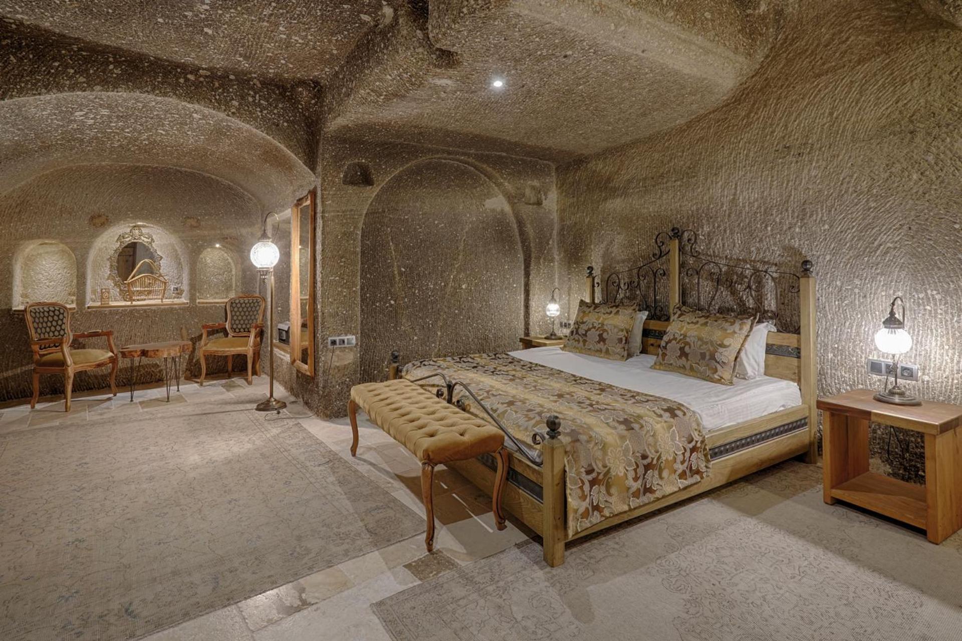 Hera Cave Suites - Image 94