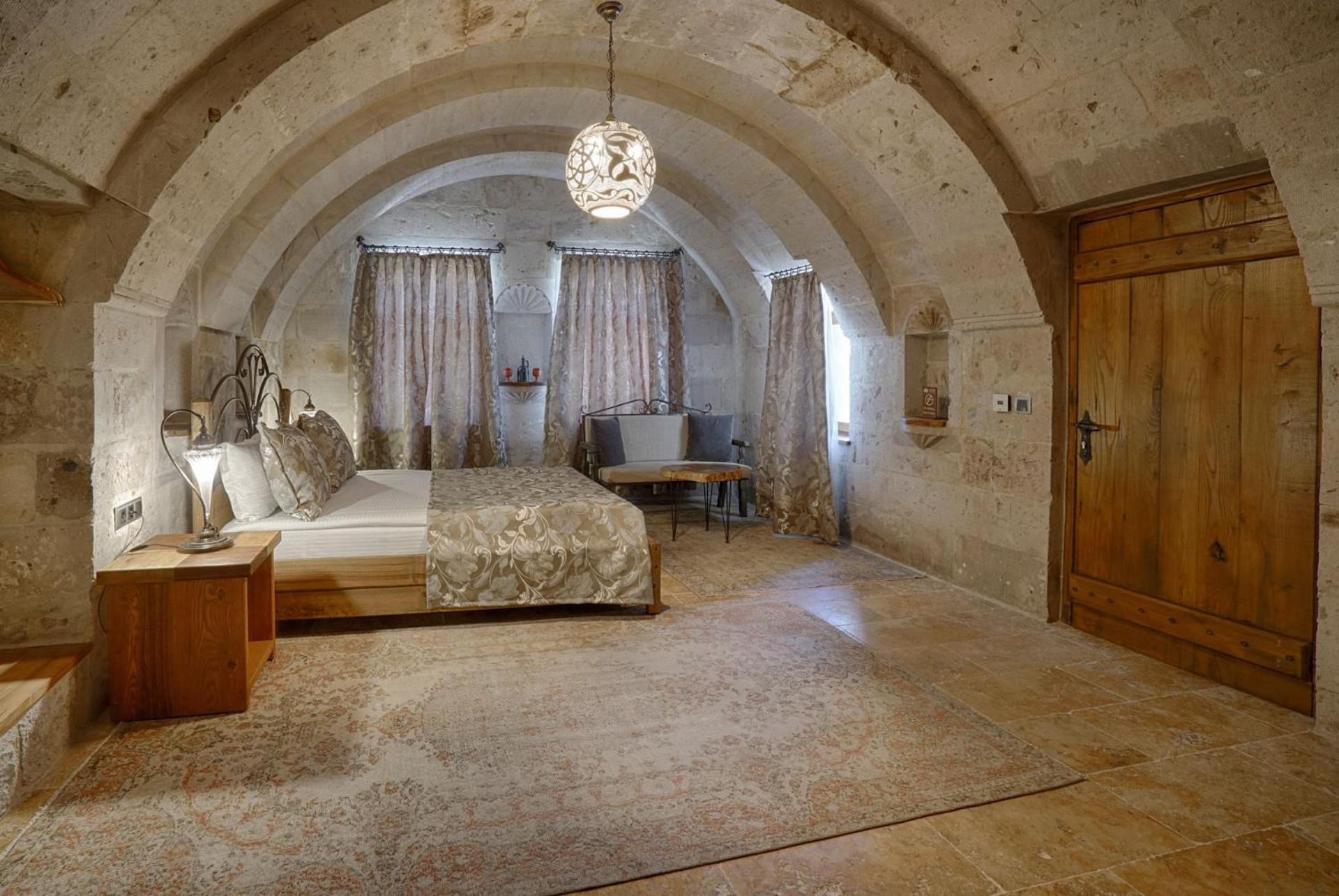 Hera Cave Suites - Image 233