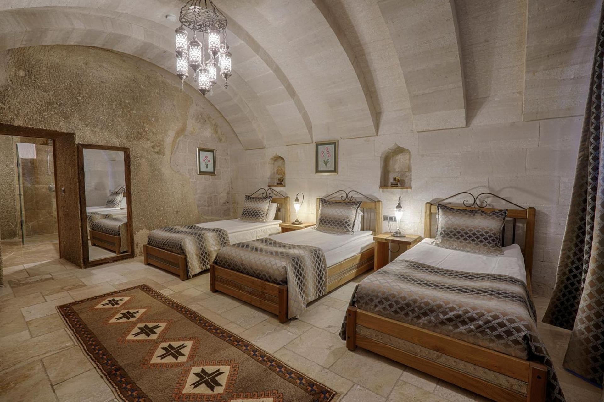 Hera Cave Suites - Image 84