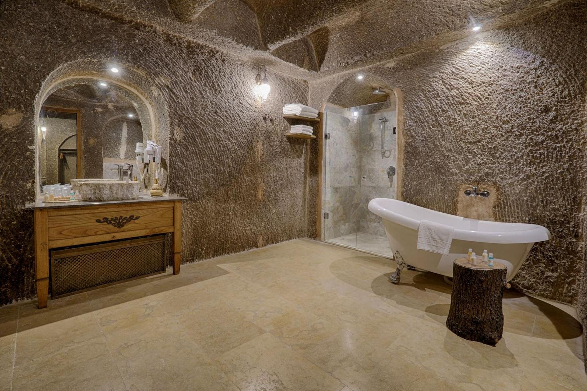 Hera Cave Suites - Image 67