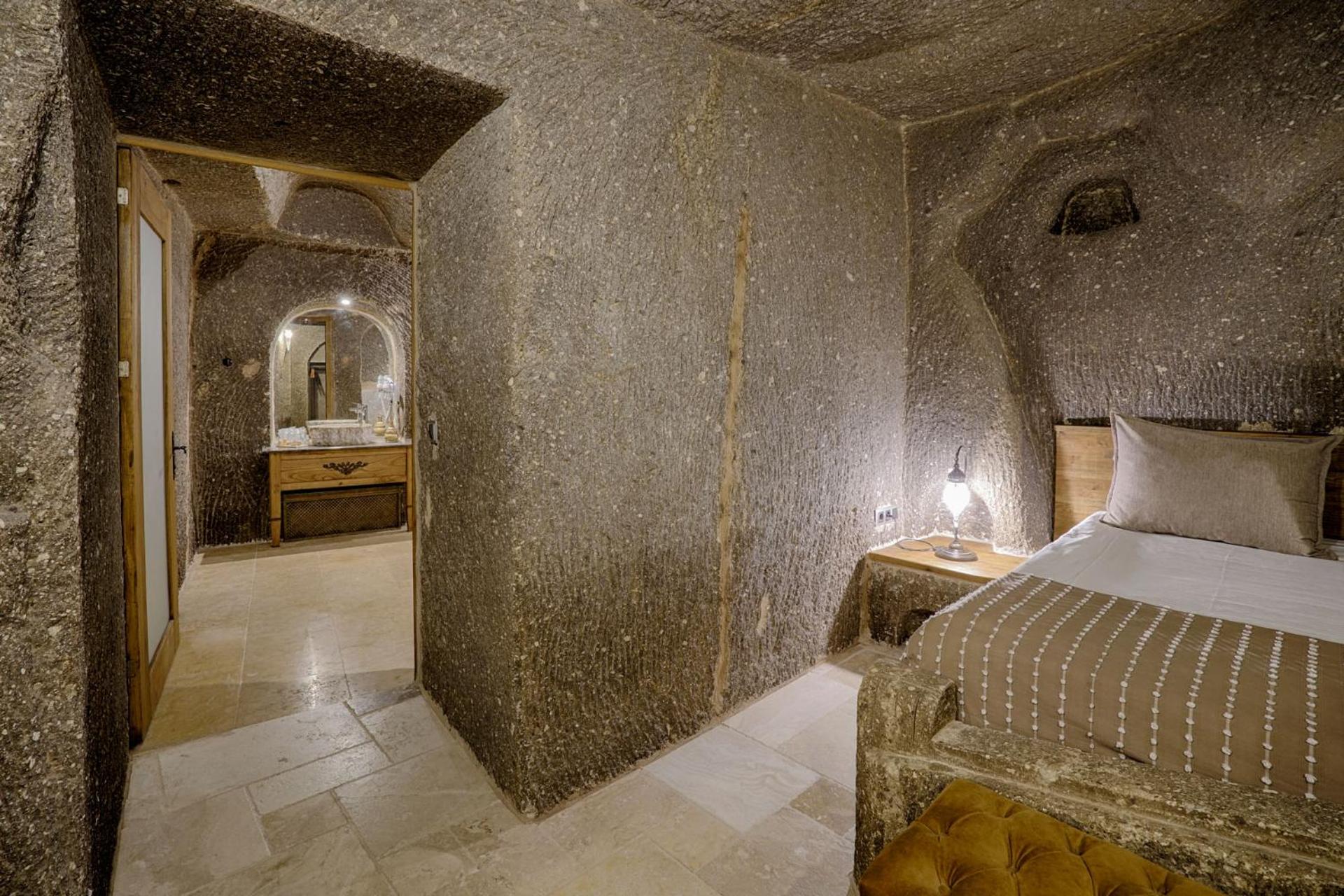 Hera Cave Suites - Image 70