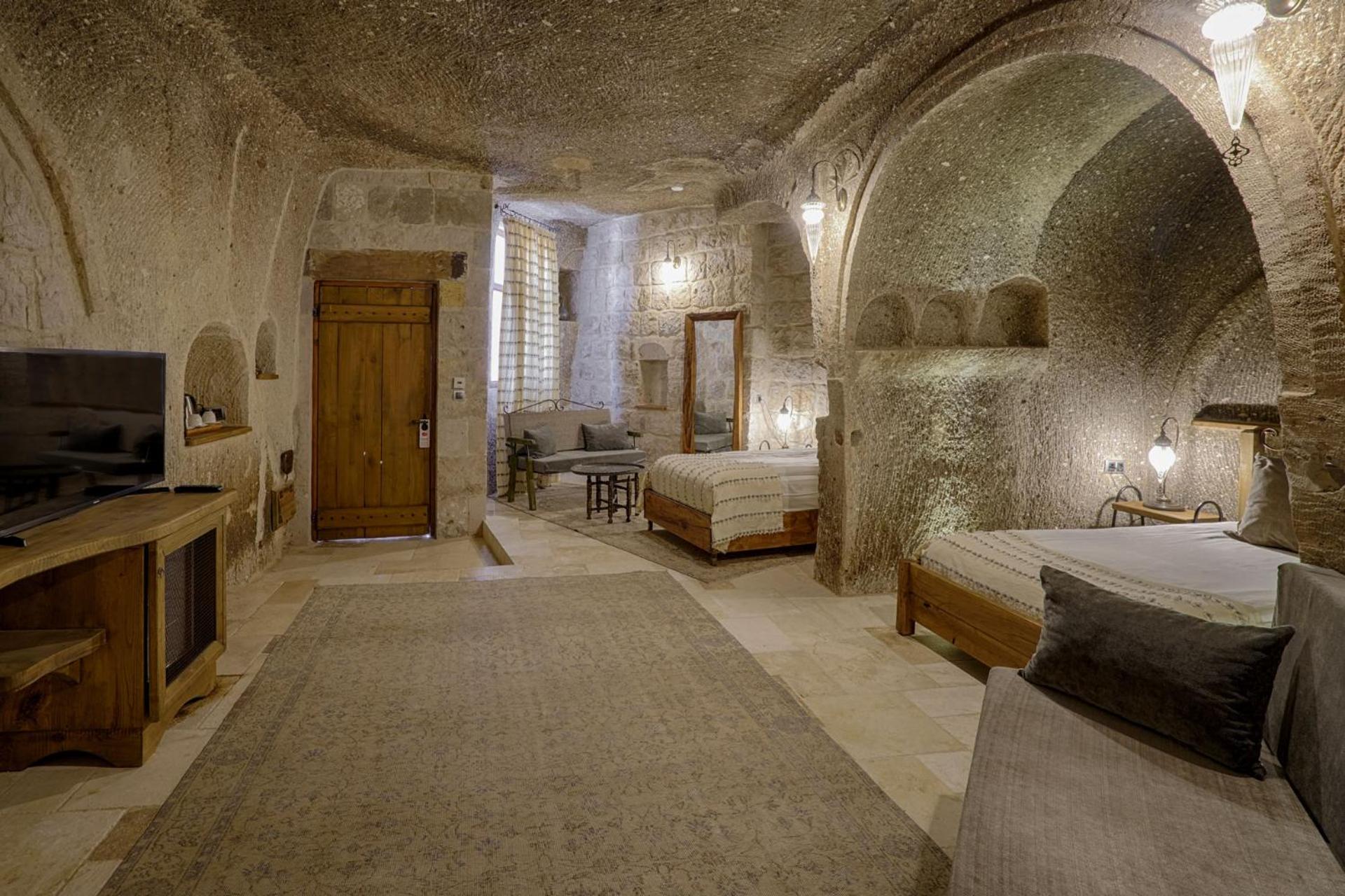 Hera Cave Suites - Image 74
