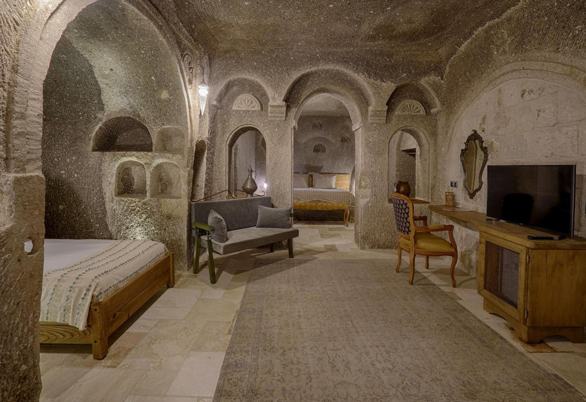 Hera Cave Suites - Image 195
