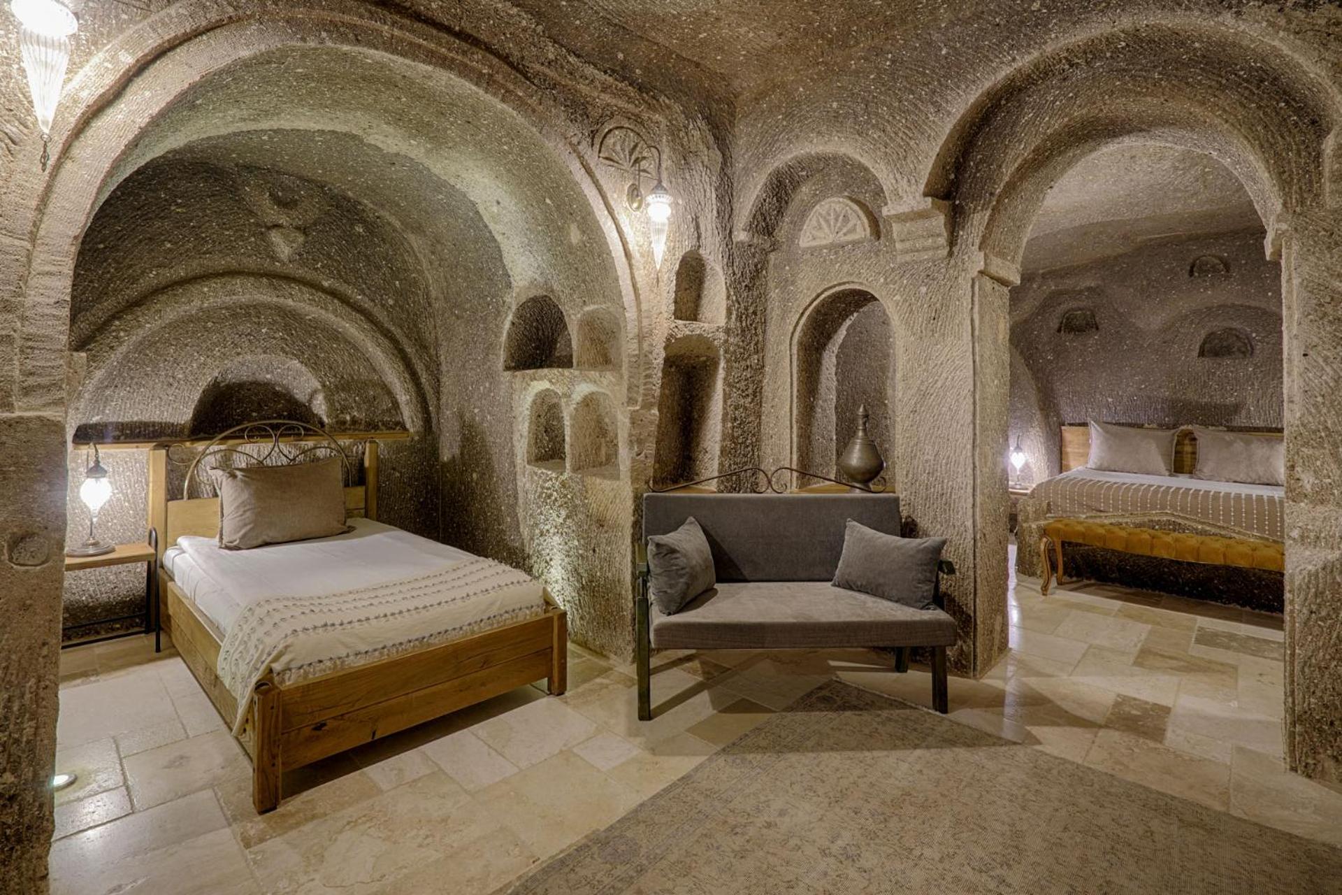Hera Cave Suites - Image 75