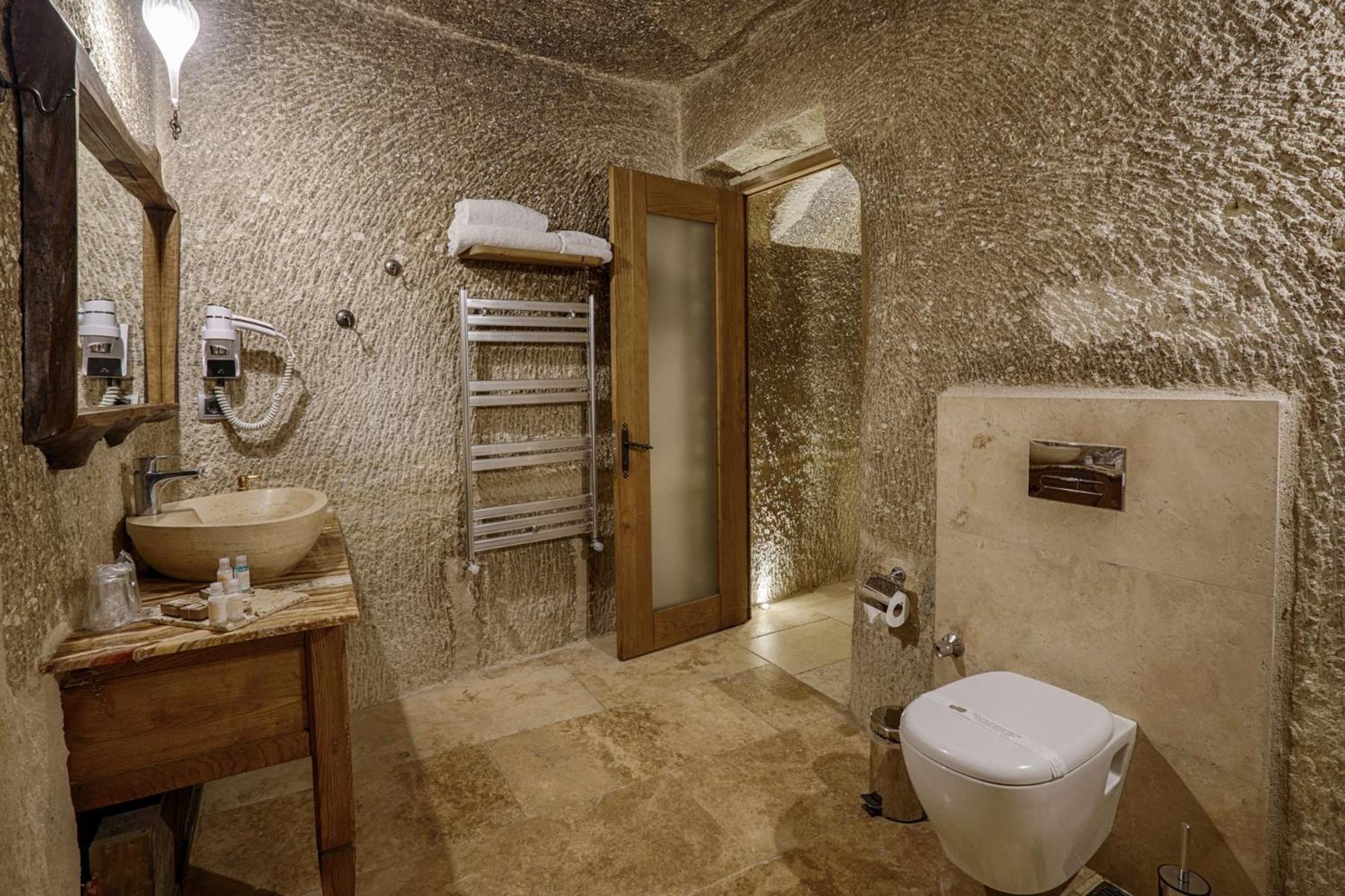 Hera Cave Suites - Image 65