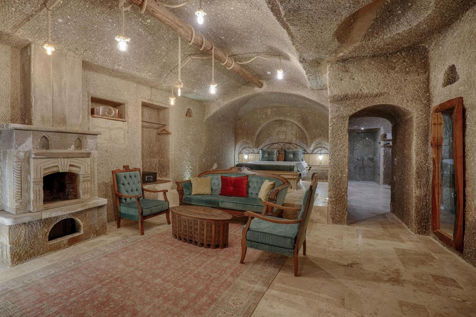 Hera Cave Suites - Image 53