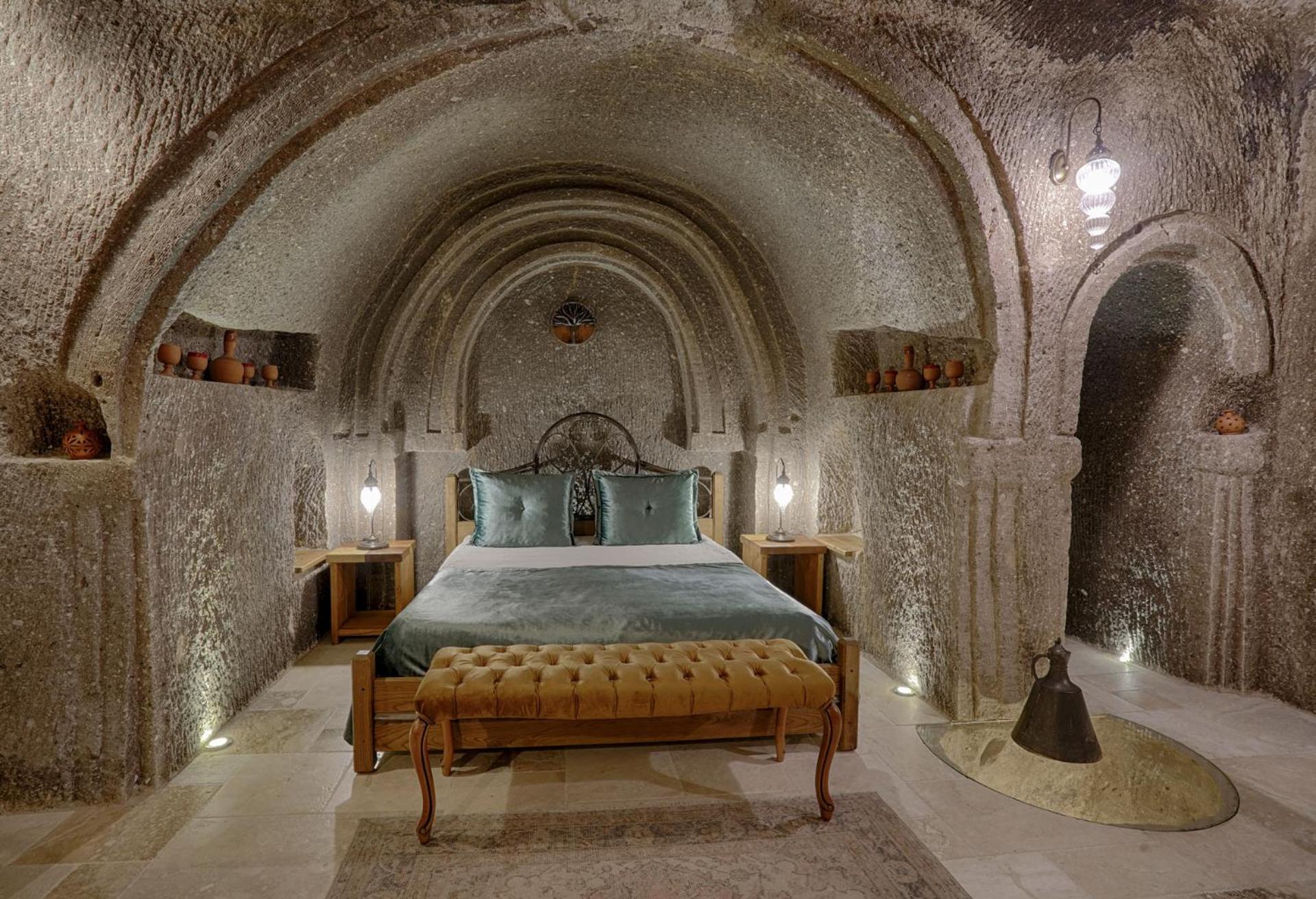 Hera Cave Suites - Image 225